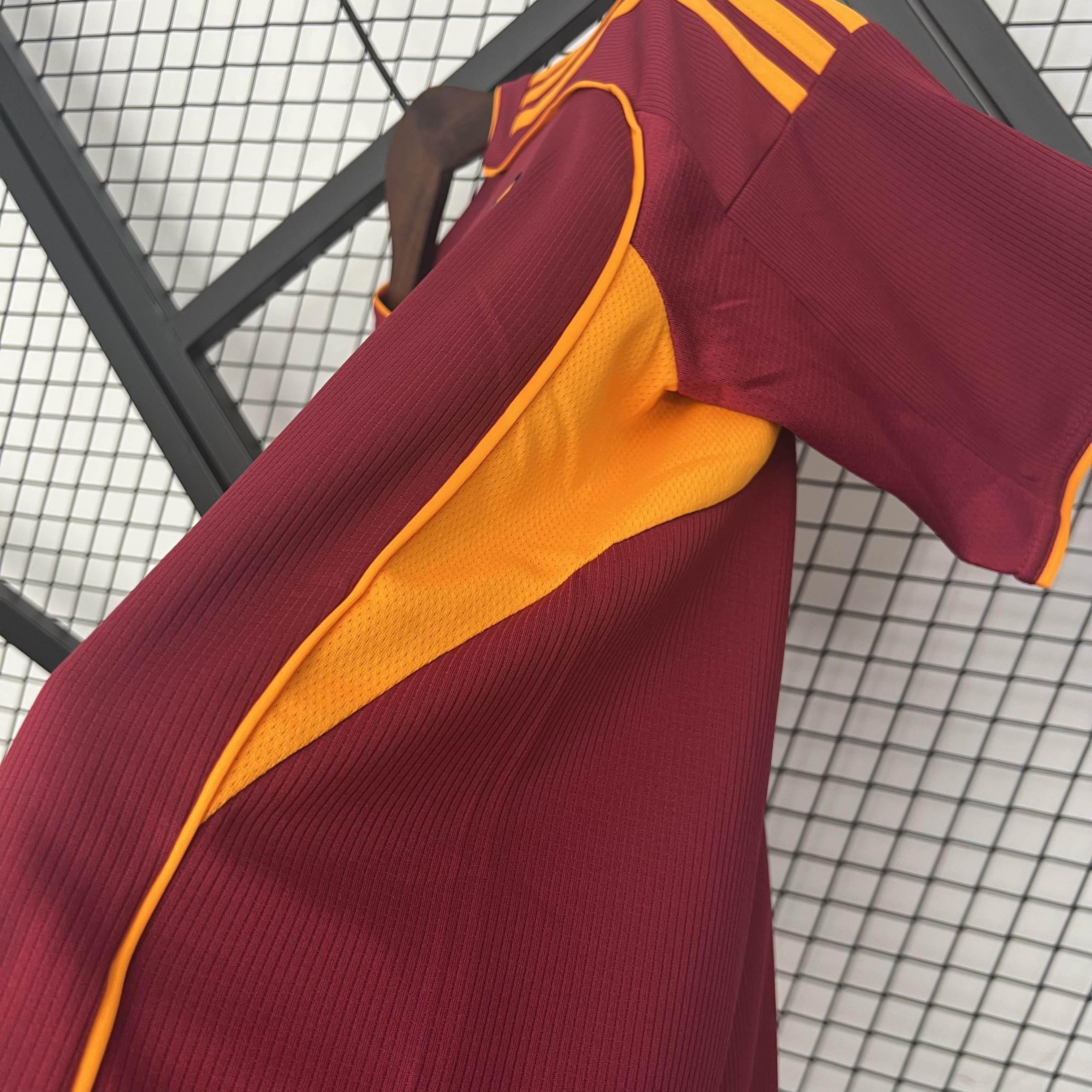CAMISETA ROMA I 25/26 HOMBRE (VERSIÓN FAN) - ZonaCamisetas