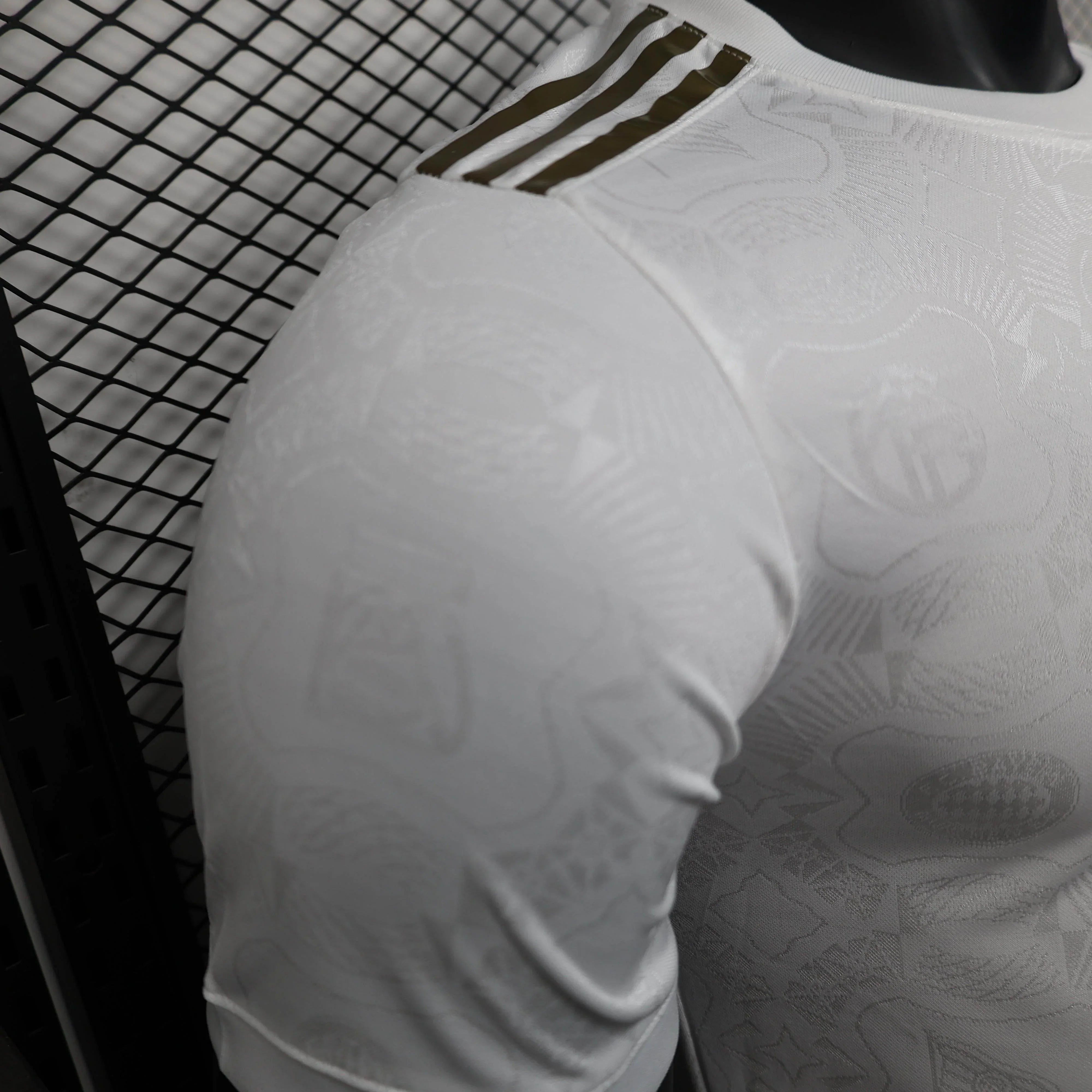 CAMISETA BAYERN MUNICH 125th lI 25/26 HOMBRE (VERSIÓN JUGADOR) - ZonaCamisetas