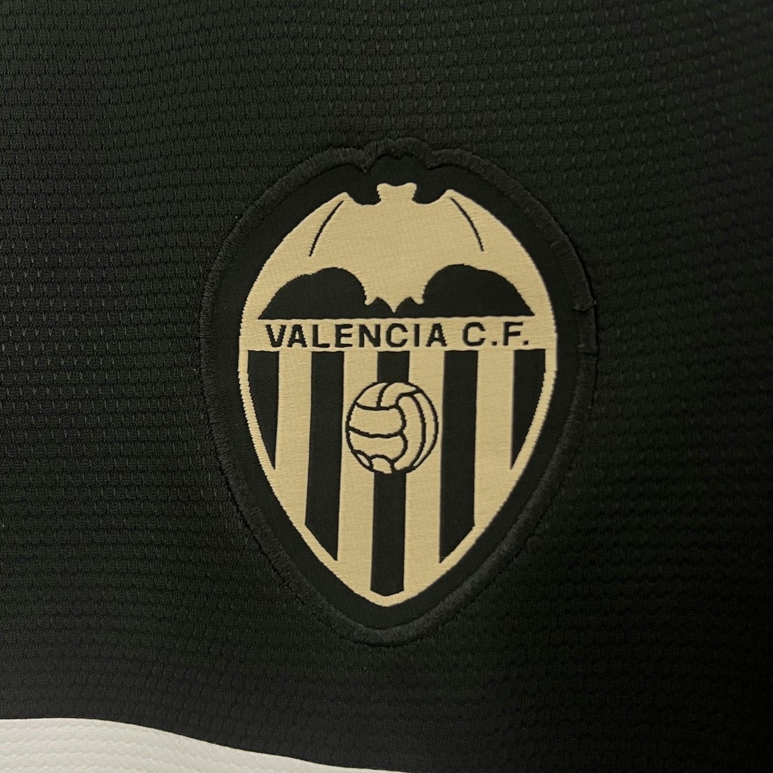 CAMISETA VALENCIA I 24/25 HOMBRE (VERSIÓN FAN)
