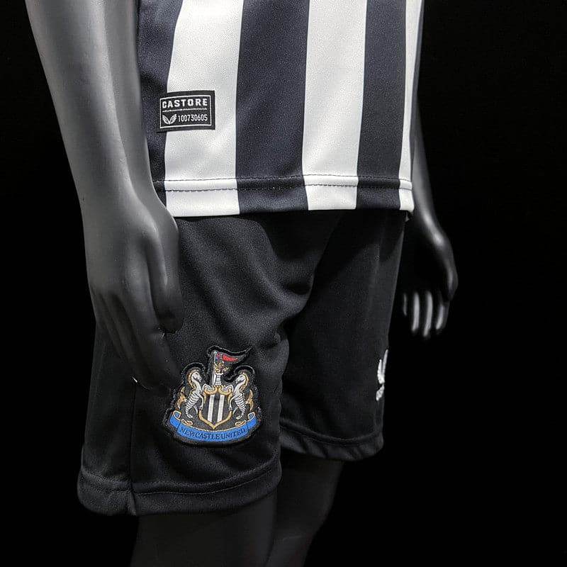 CAMISETA NEWCASTLE I 23/24 CONJUNTO INFANTIL - ZonaCamisetas