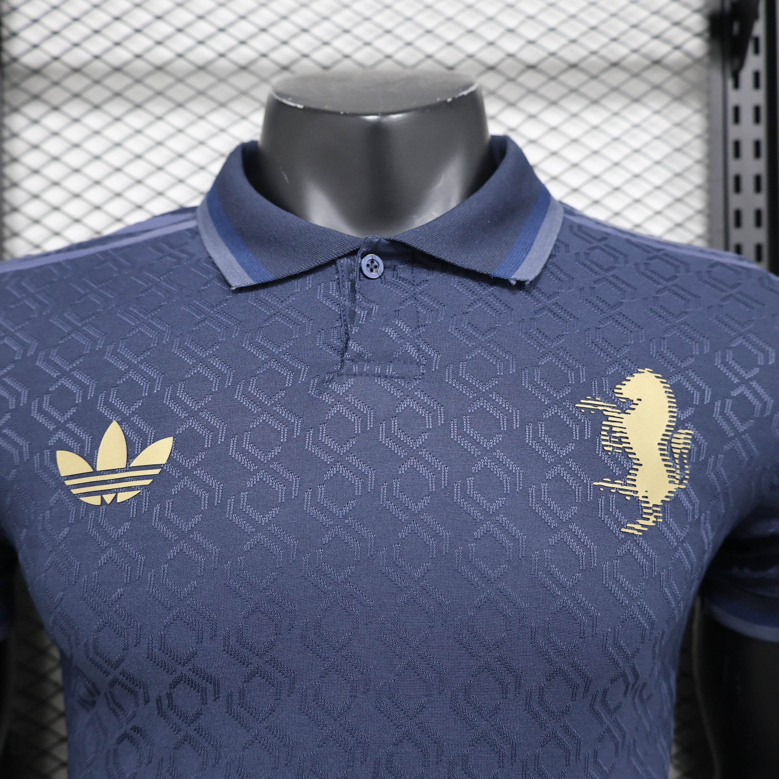CAMISETA JUVENTUS I 24/25 HOMBRE (VERSION JUGADOR) - ZonaCamisetas