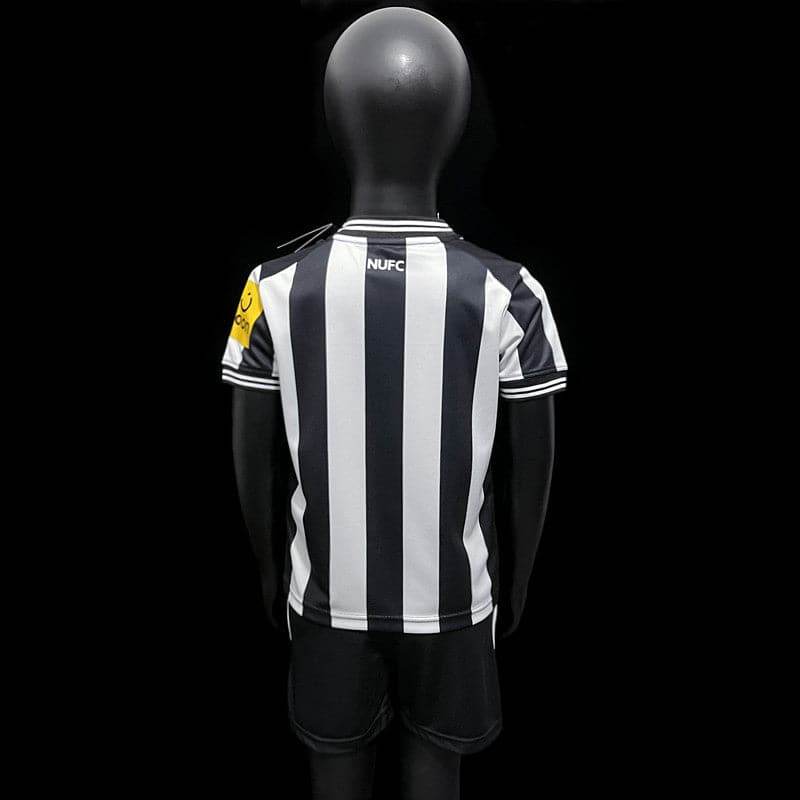 CAMISETA NEWCASTLE I 23/24 CONJUNTO INFANTIL - ZonaCamisetas