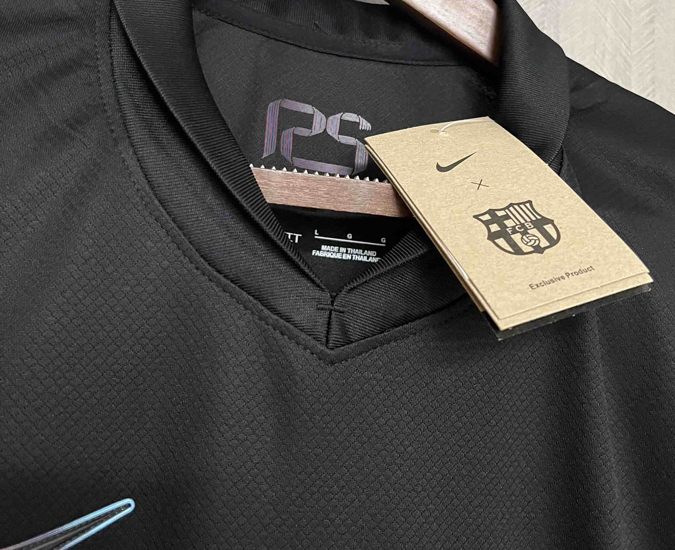 CAMISETA BARCELONA II 24/25 HOMBRE (VERSIÓN FAN) - ZonaCamisetas