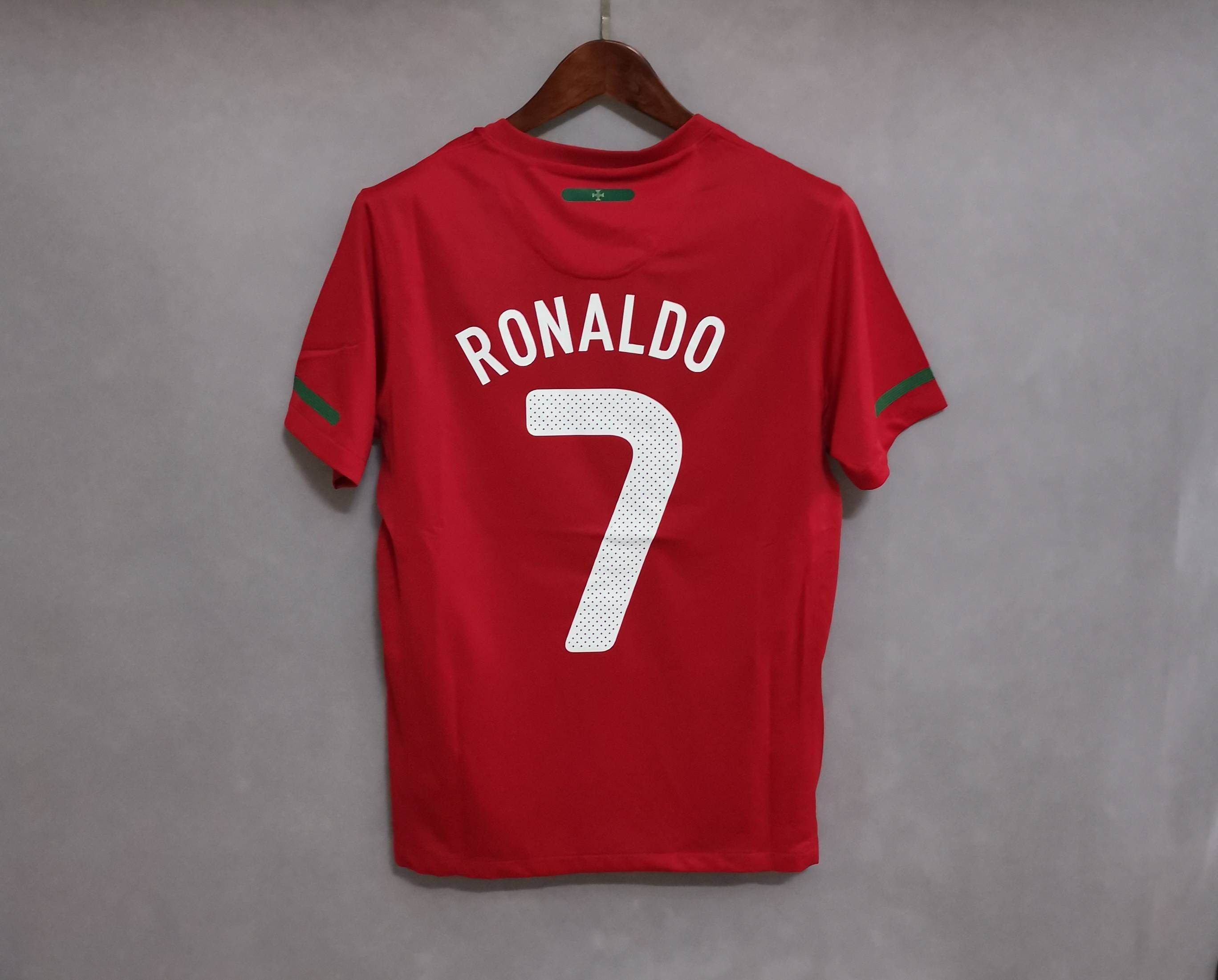 CAMISETA PORTUGAL l 2010 HOMBRE (RETRO) - ZonaCamisetas