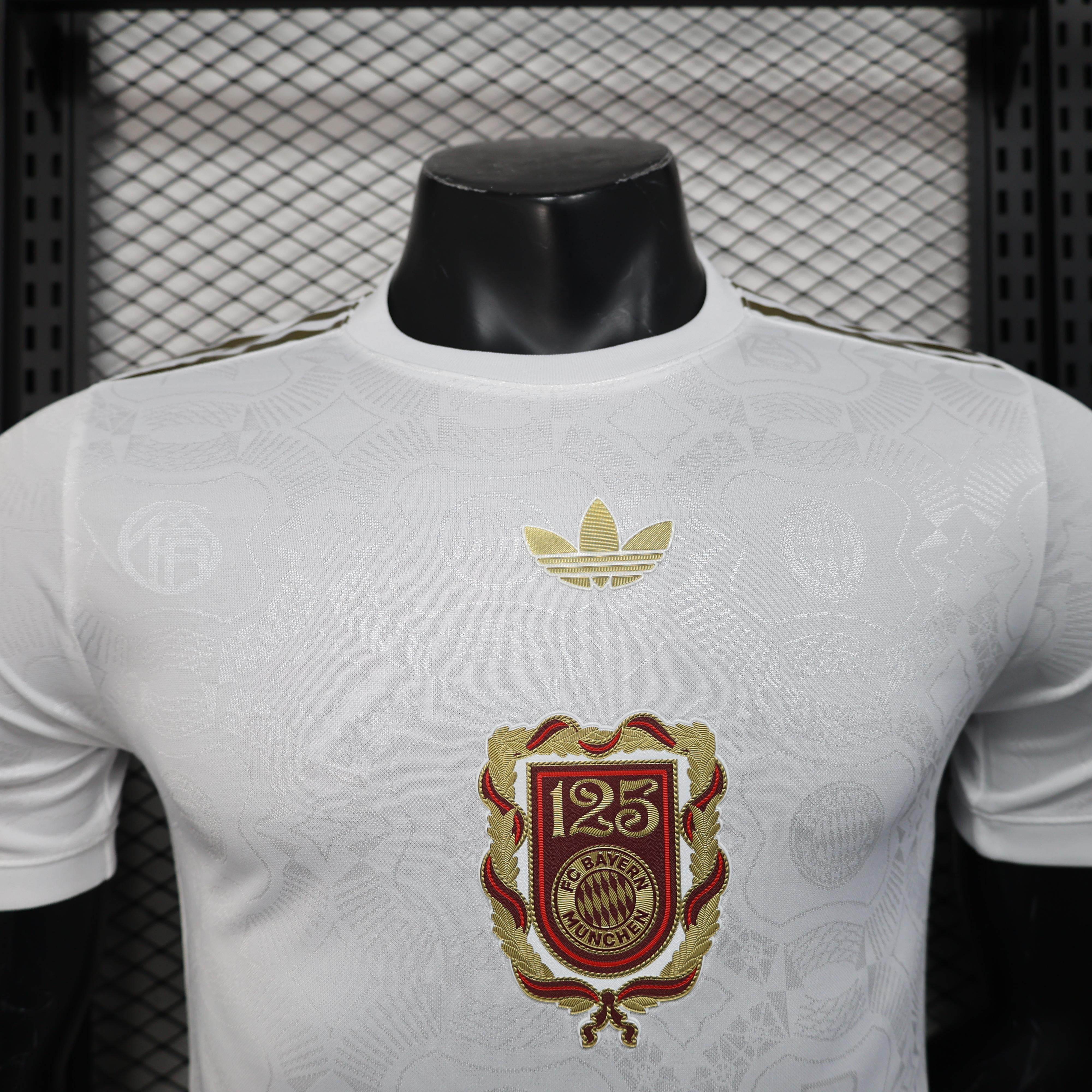 CAMISETA BAYERN MUNICH 125th lI 25/26 HOMBRE (VERSIÓN JUGADOR) - ZonaCamisetas