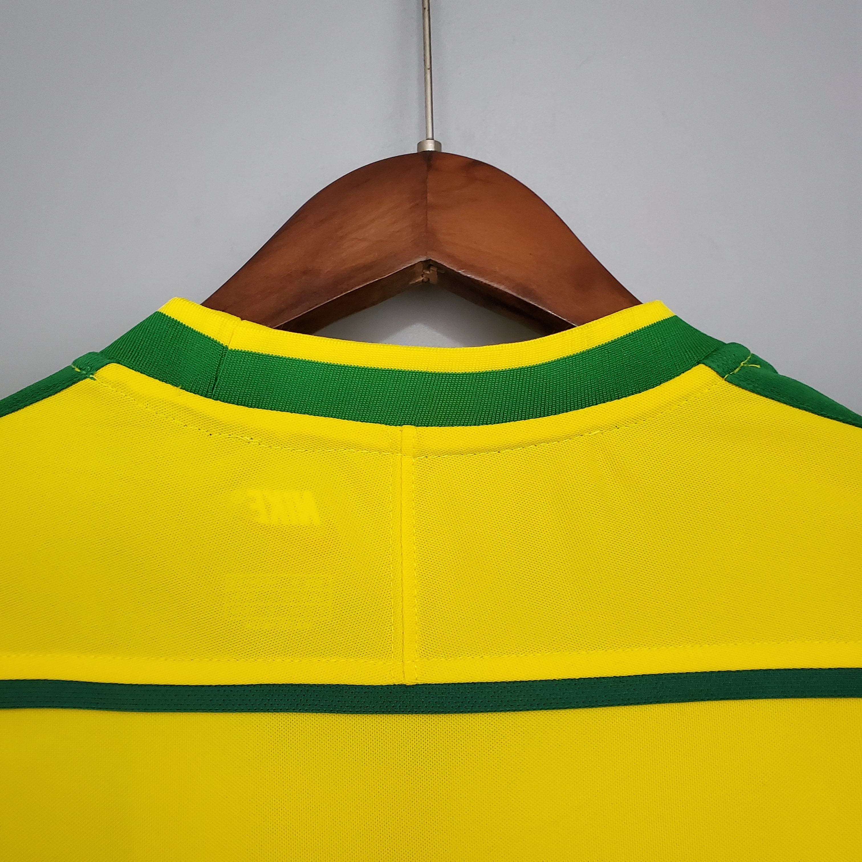 CAMISETA BRASIL I 98 HOMBRE (RETRO)