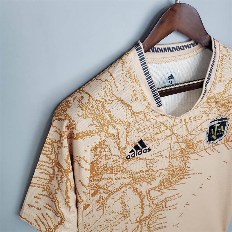CAMISETA ARGENTINA EDICIÓN COMEMORATIVA I 2021 HOMBRE (RETRO) - ZonaCamisetas