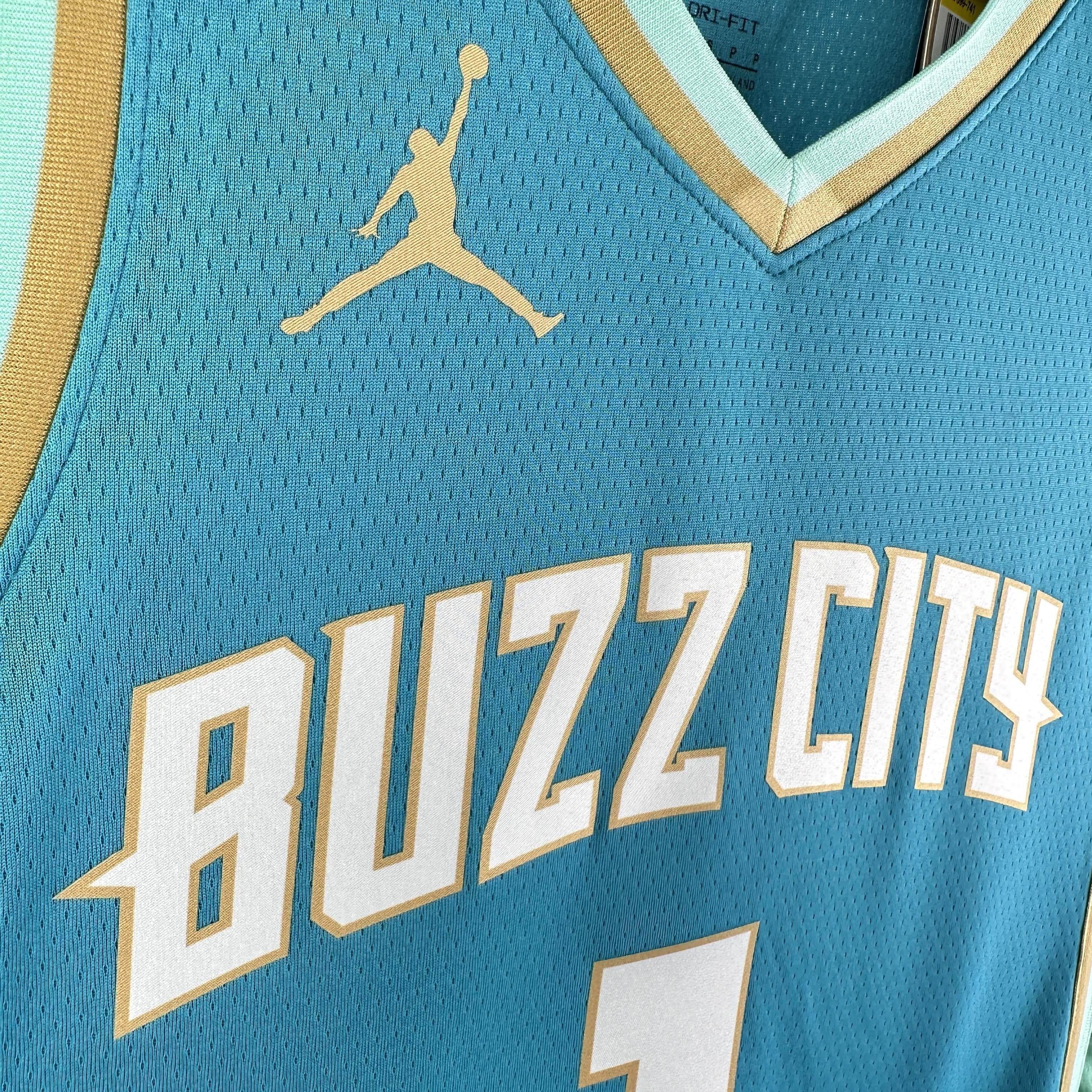 CAMISETA HORNETS SEASON 24 HOMBRE EDICIÓN BALL (NBA) - ZonaCamisetas