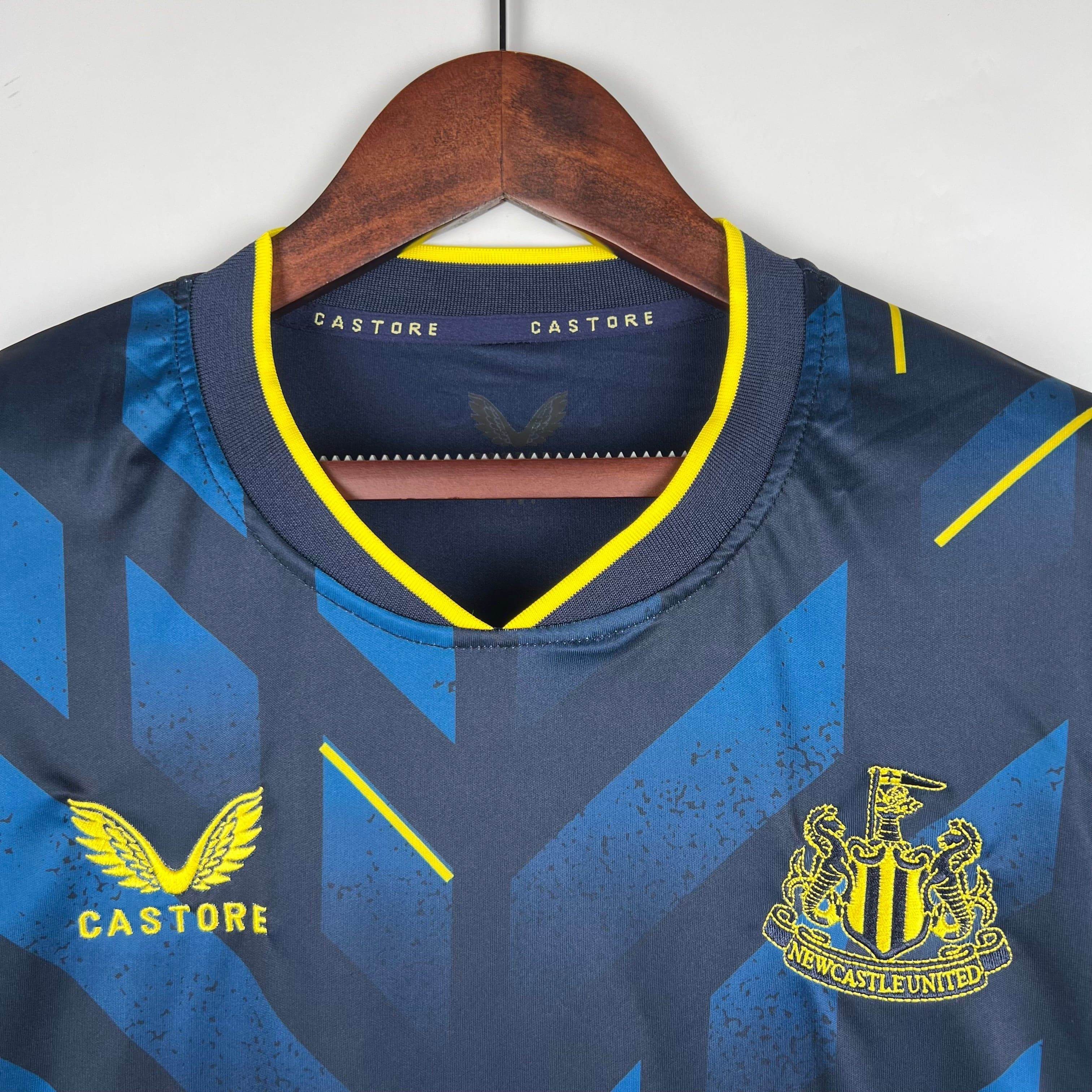 CAMISETA NEWCASTLE IlI 23/24 HOMBRE (VERSIÓN FAN) - ZonaCamisetas