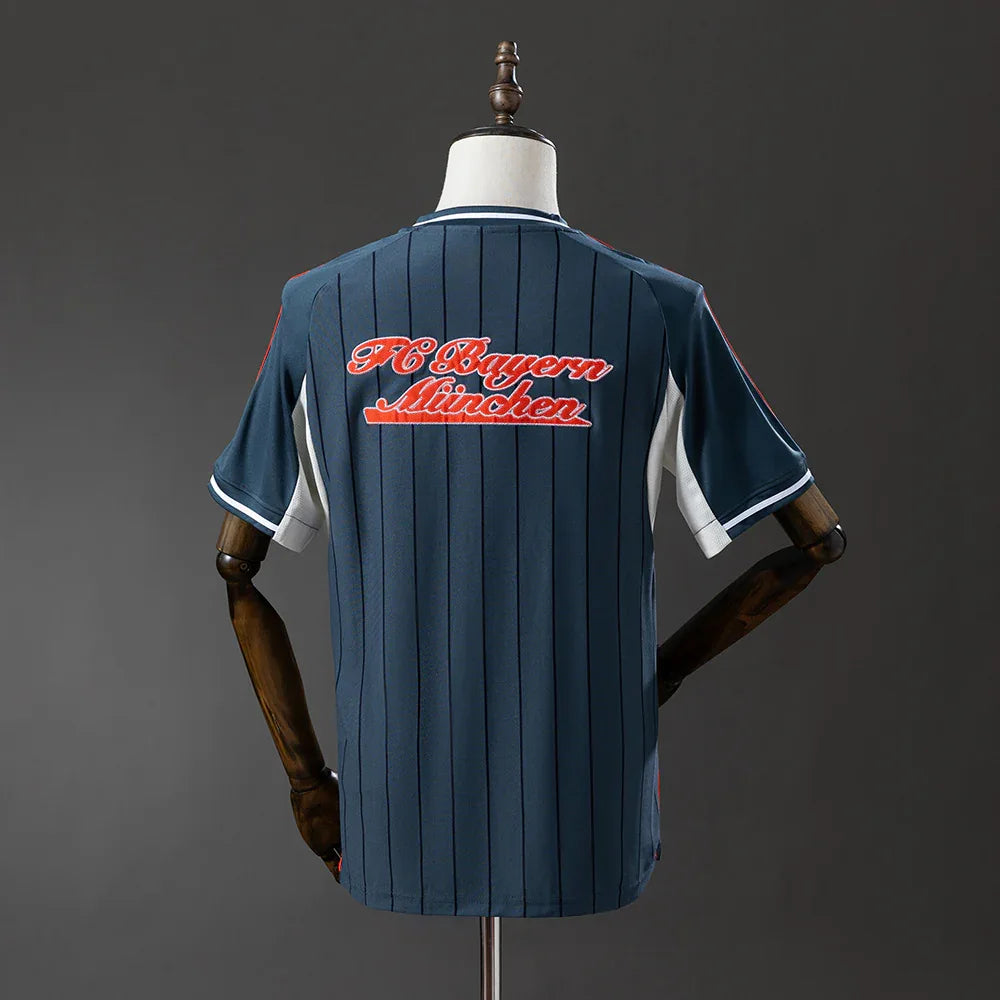 CAMISETA BAYERN MUNICH EDICIÓN MLB (VERSIÓN FAN) - ZonaCamisetas