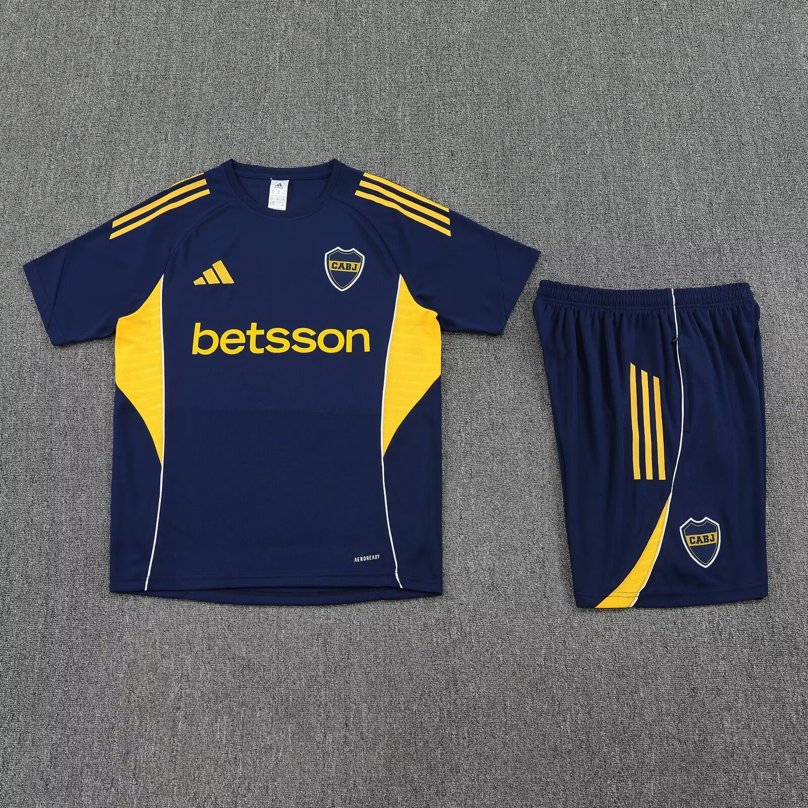 CONJUNTO CORTO BOCA JUNIORS ENTRENAMIENTO III 25/26 HOMBRE