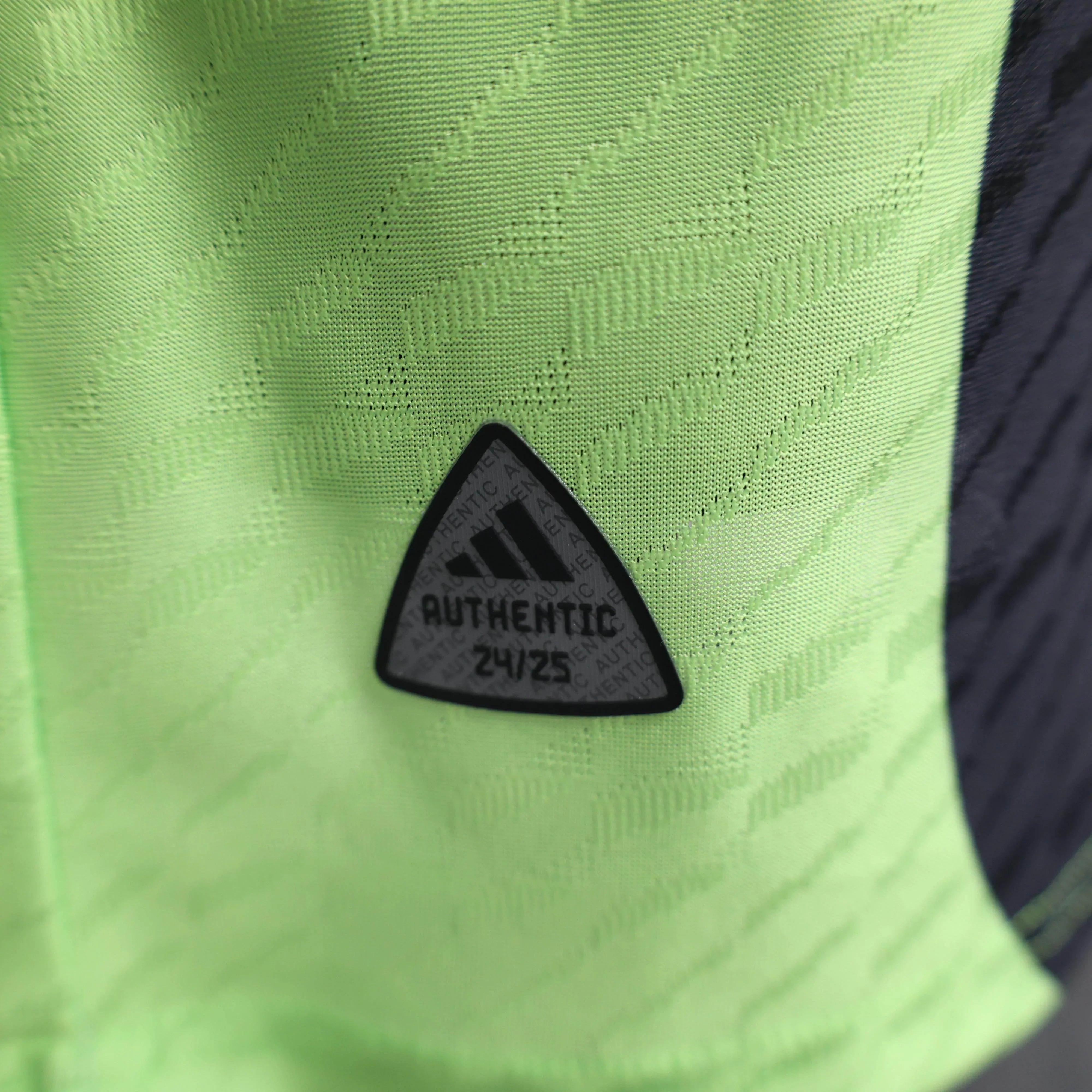 CAMISETA JAPÓN ESPECIAL GOKU lll 24/25 HOMBRE (VERSIÓN JUGADOR) - ZonaCamisetas