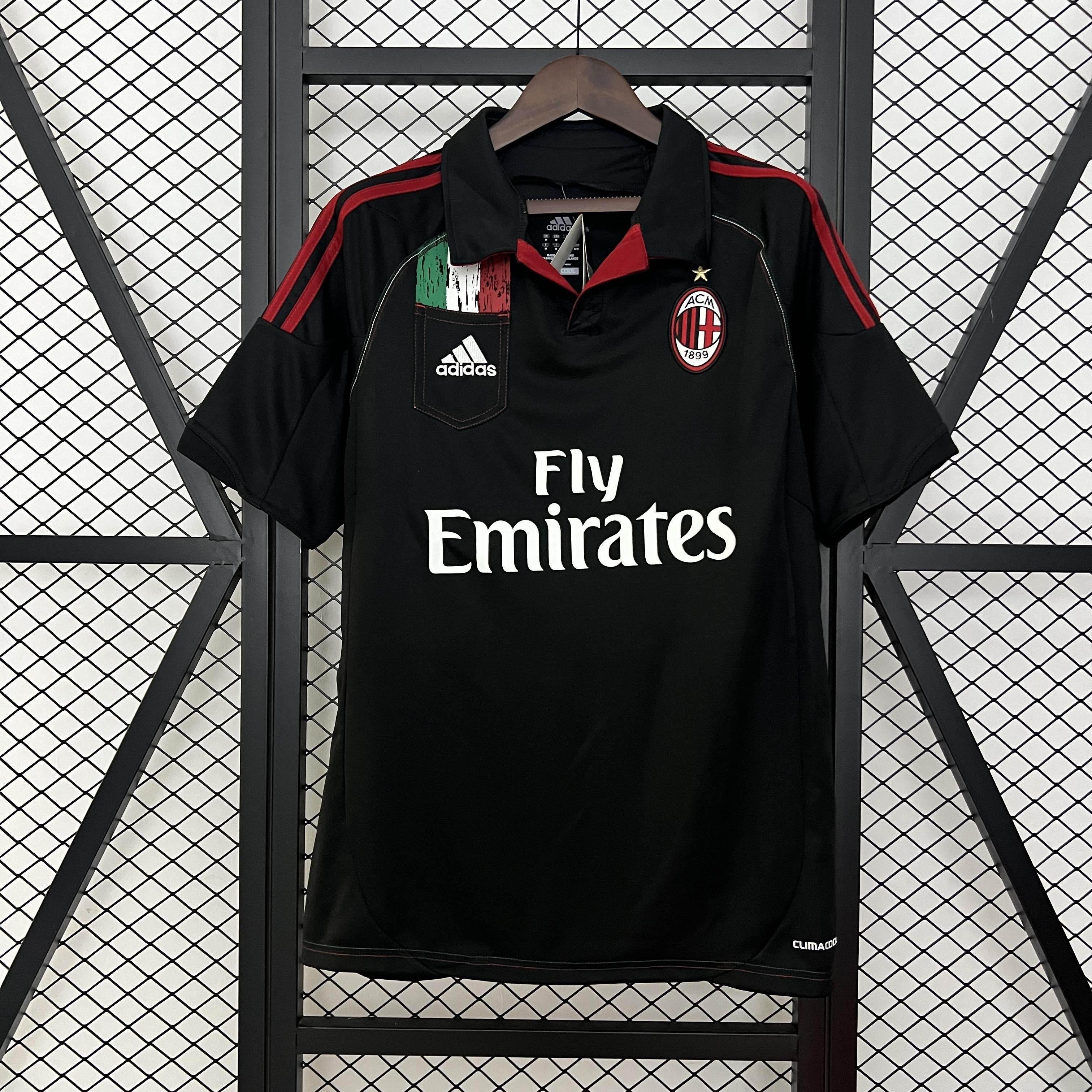 CAMISETA AC MILAN Il 12/13 HOMBRE (RETRO) - ZonaCamisetas