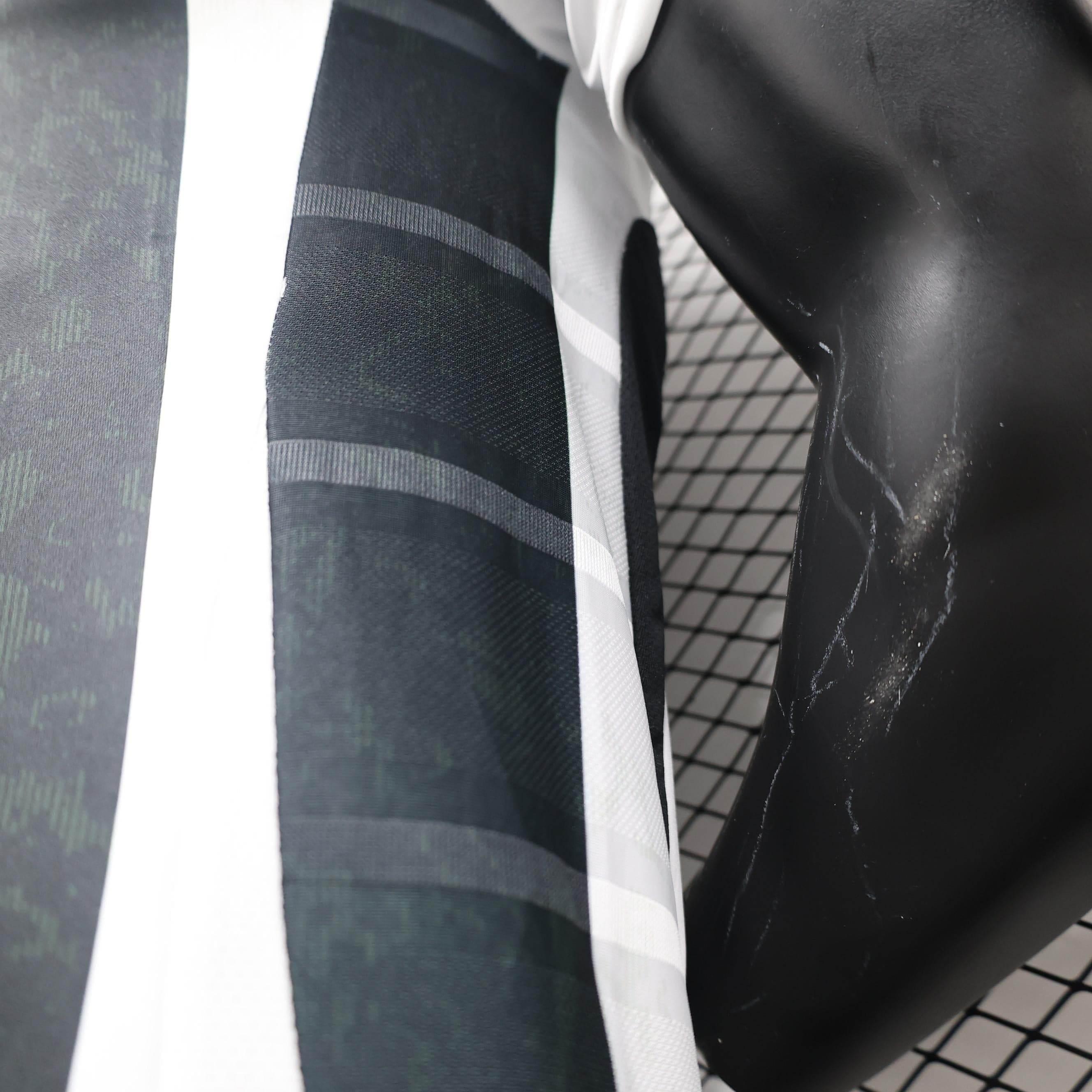 CAMISETA JUVENTUS I 24/25 HOMBRE (VERSION JUGADOR) - ZonaCamisetas