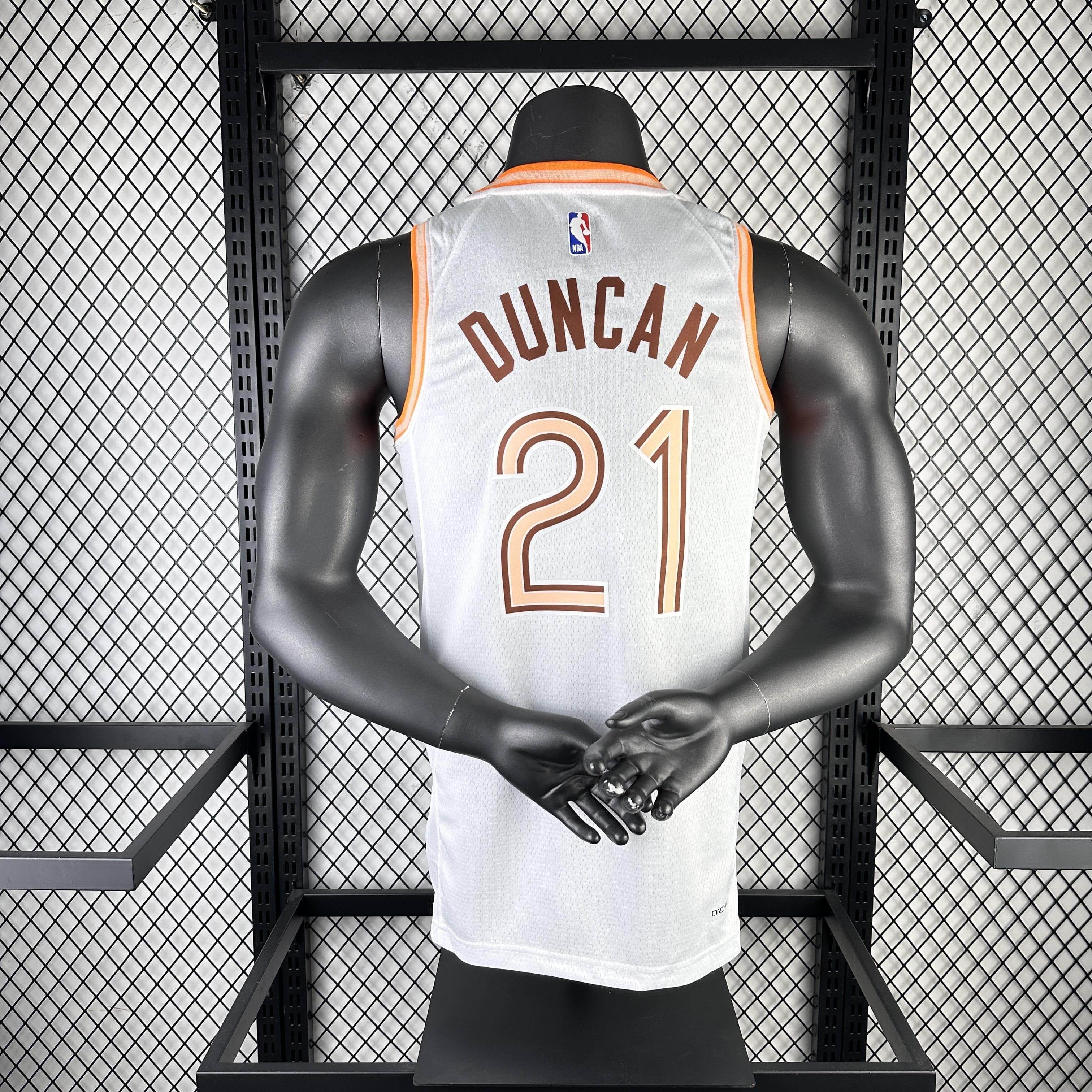 CAMISETA SPURS SEASON 24 HOMBRE EDICIÓN DUNCAN (NBA) - ZonaCamisetas