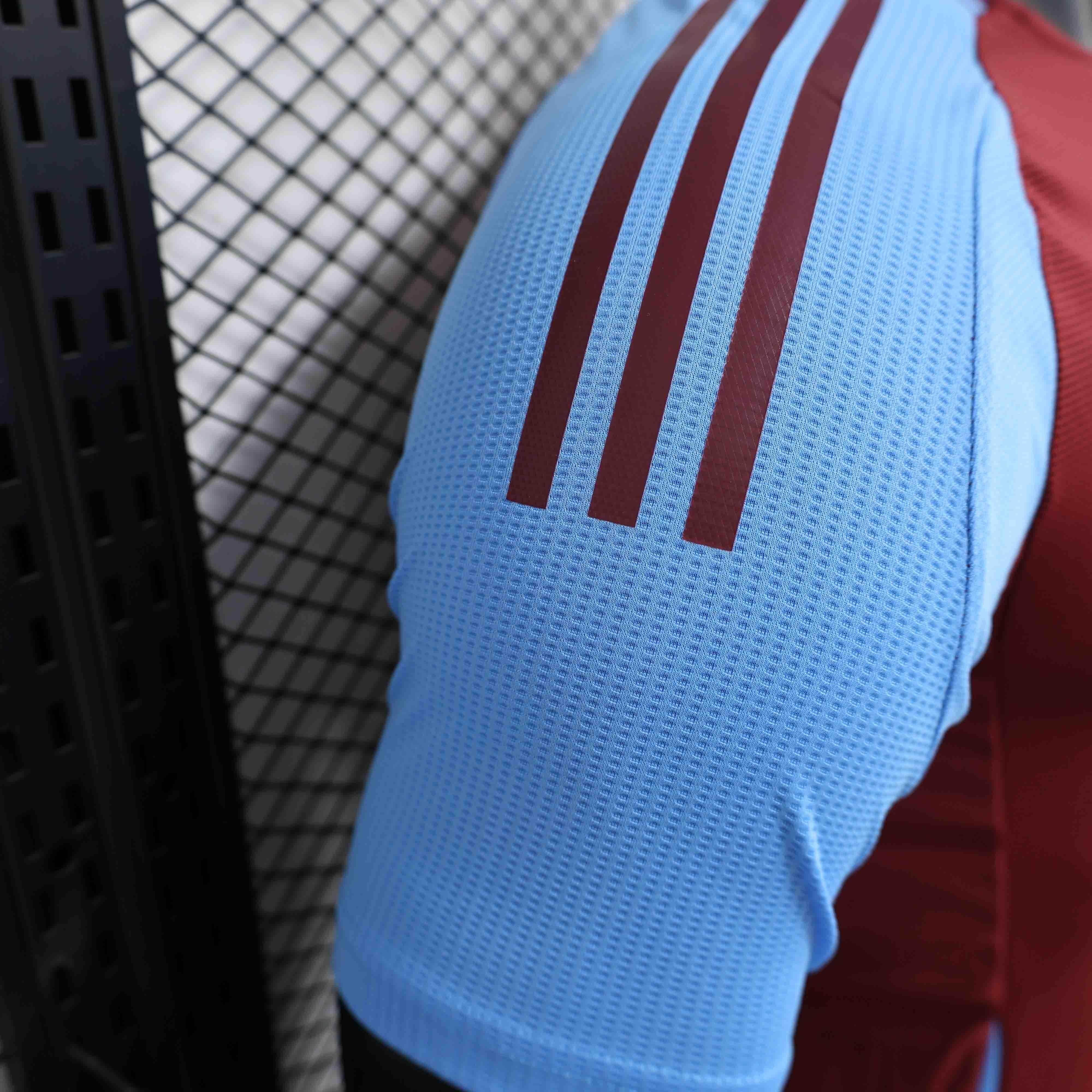 CAMISETA ASTON VILLA 24/25 HOMBRE (VERSIÓN JUGADOR) - ZonaCamisetas