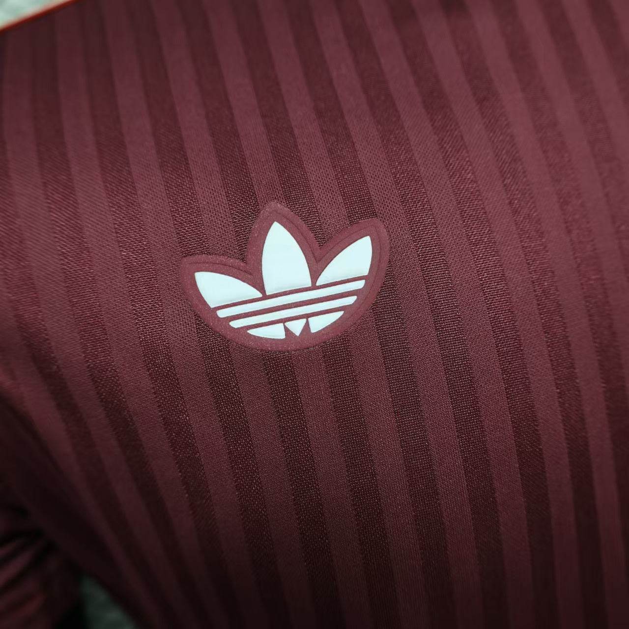 CAMISETA BAYERN DE MUNICH I 25/26 HOMBRE (VERSIÓN JUGADOR) - ZonaCamisetas