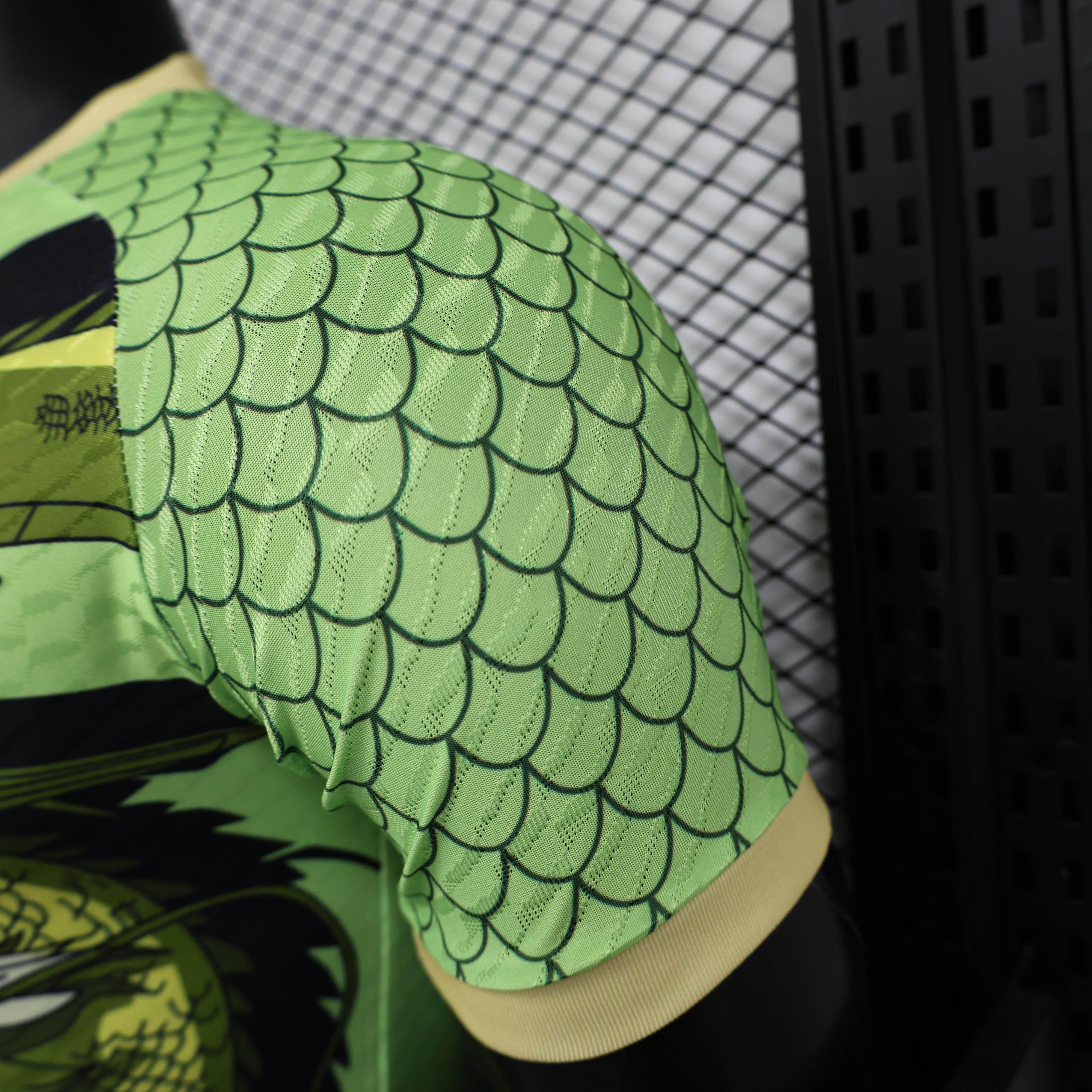 CAMISETA JAPÓN ESPECIAL GOKU lll 24/25 HOMBRE (VERSIÓN JUGADOR) - ZonaCamisetas