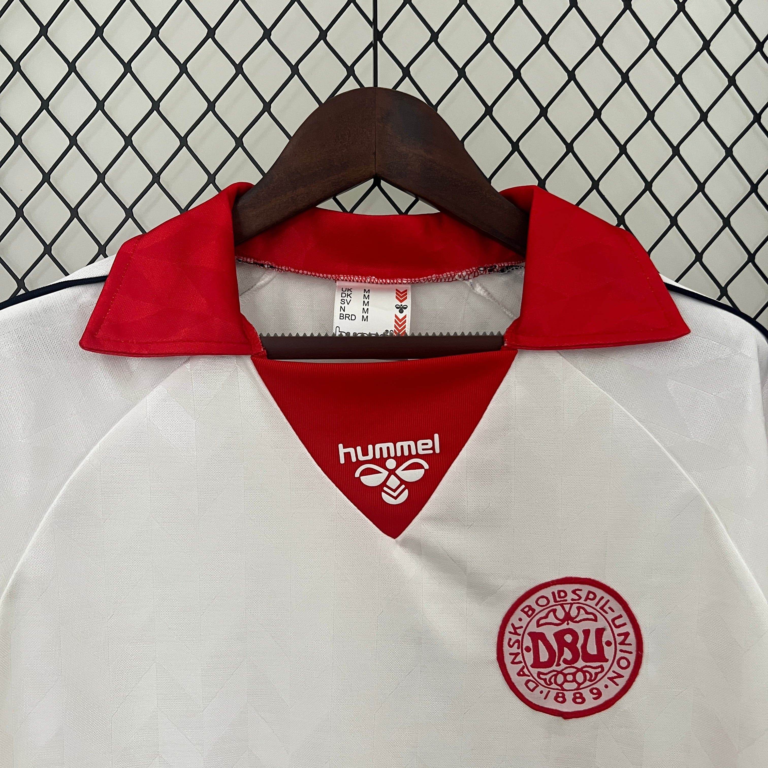 CAMISETA DINAMARCA Il 88 HOMBRE (RETRO) - ZonaCamisetas