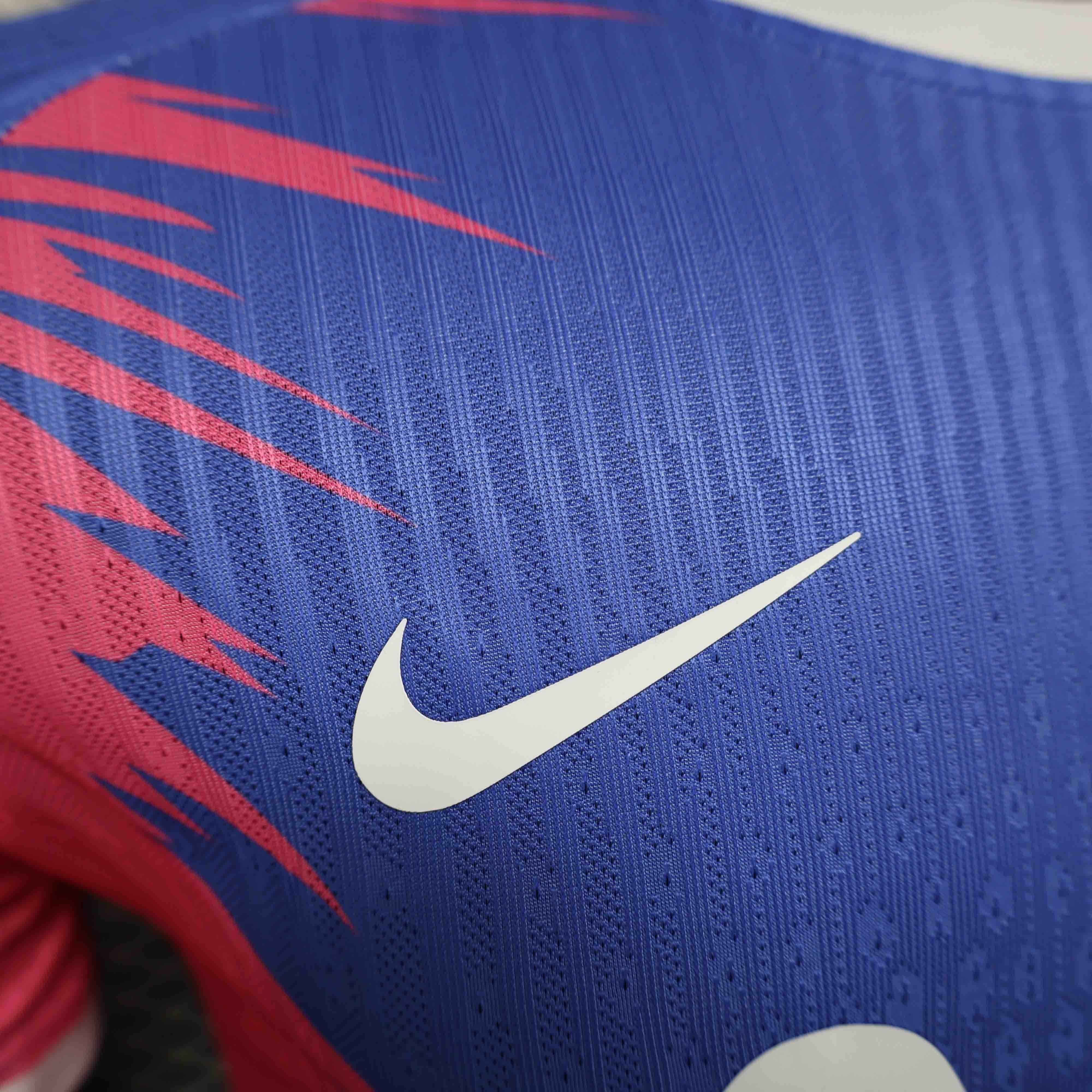 CAMISETA TOTTENHAM EDICIÓN PINK l 23/24 HOMBRE (VERSIÓN JUGADOR) - ZonaCamisetas