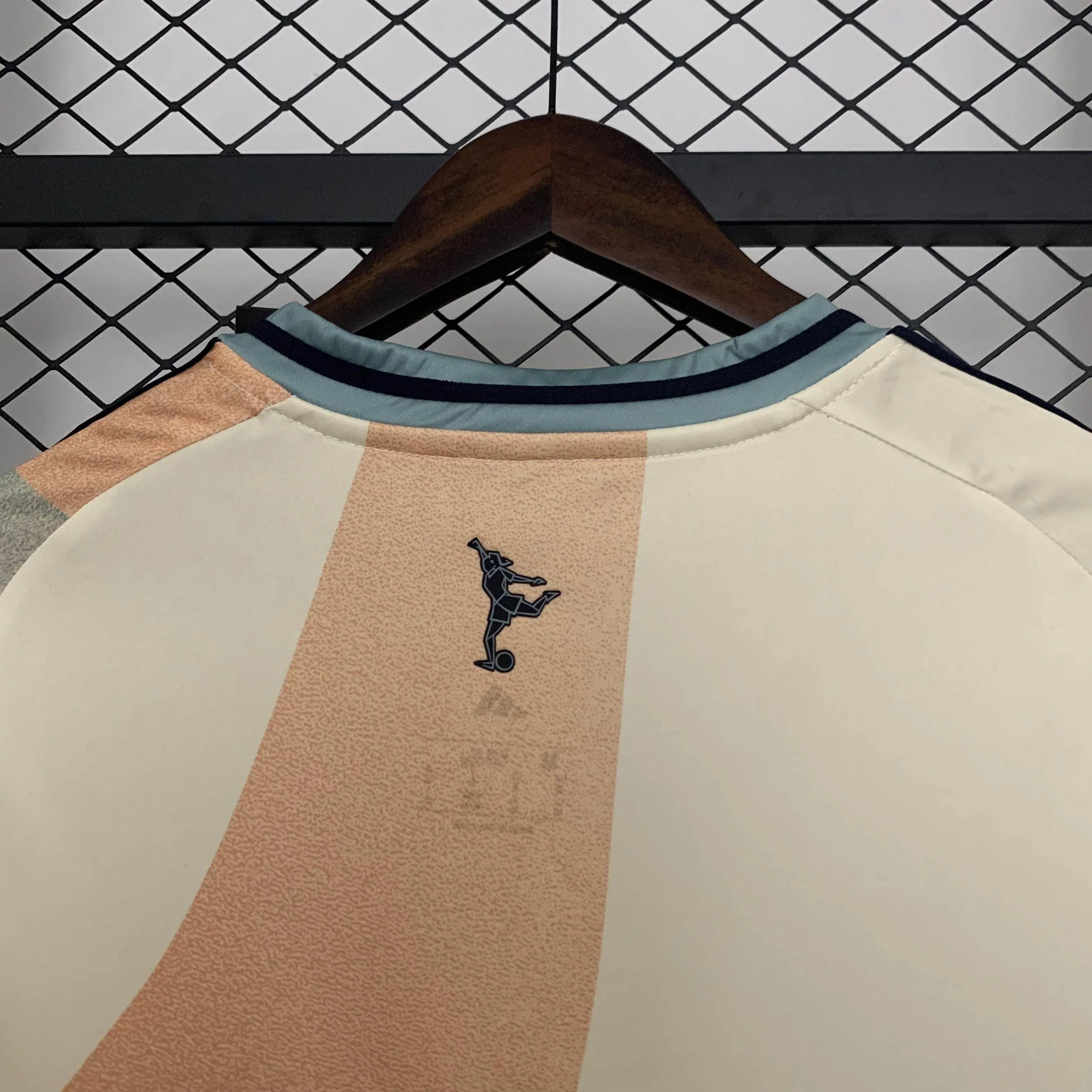 CAMISETA ESPAÑA Il 25/26 MUJER (VERSIÓN FAN) - ZonaCamisetas