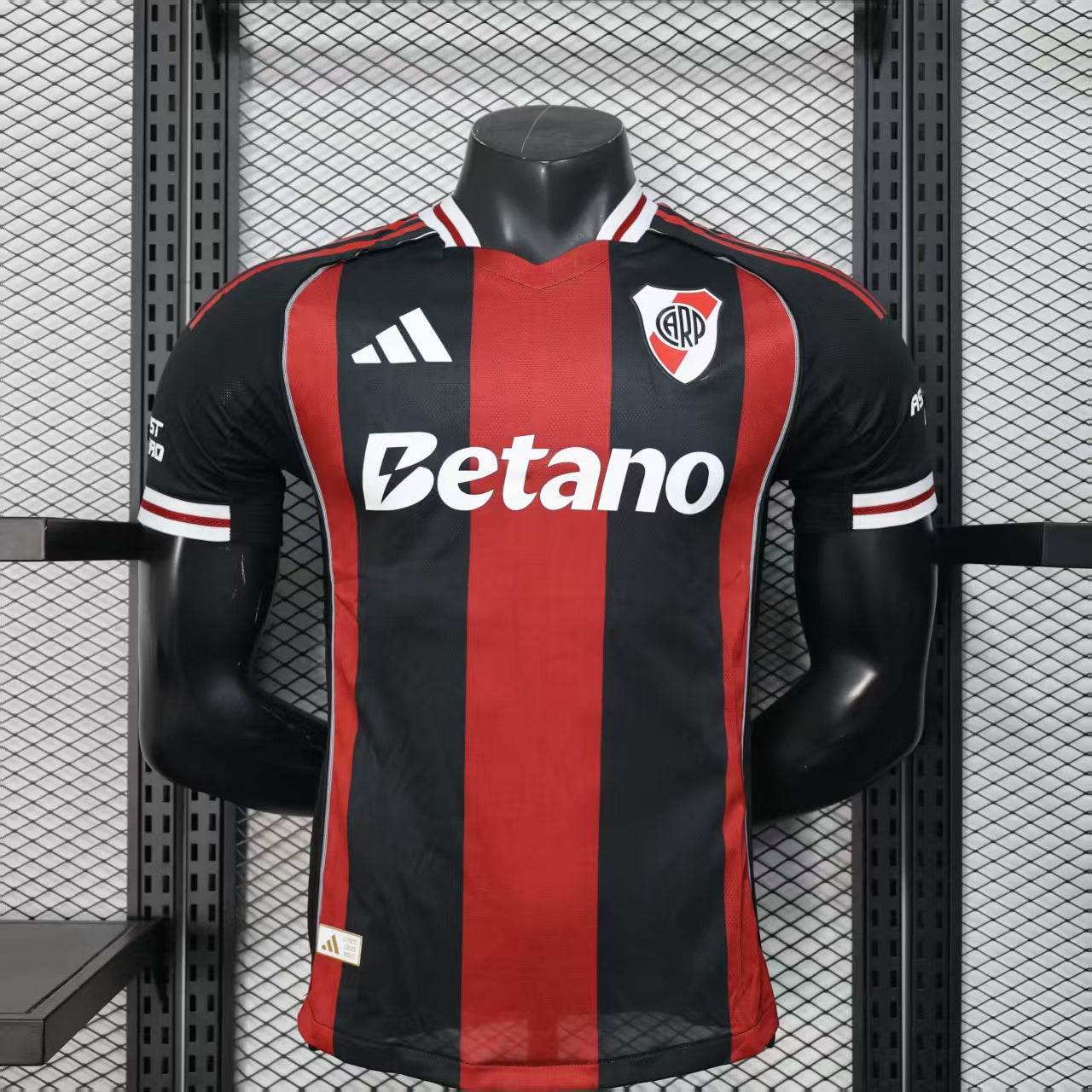CAMISETA RIVER PLATE II 25/26 HOMBRE (VERSIÓN JUGADOR) - ZonaCamisetas