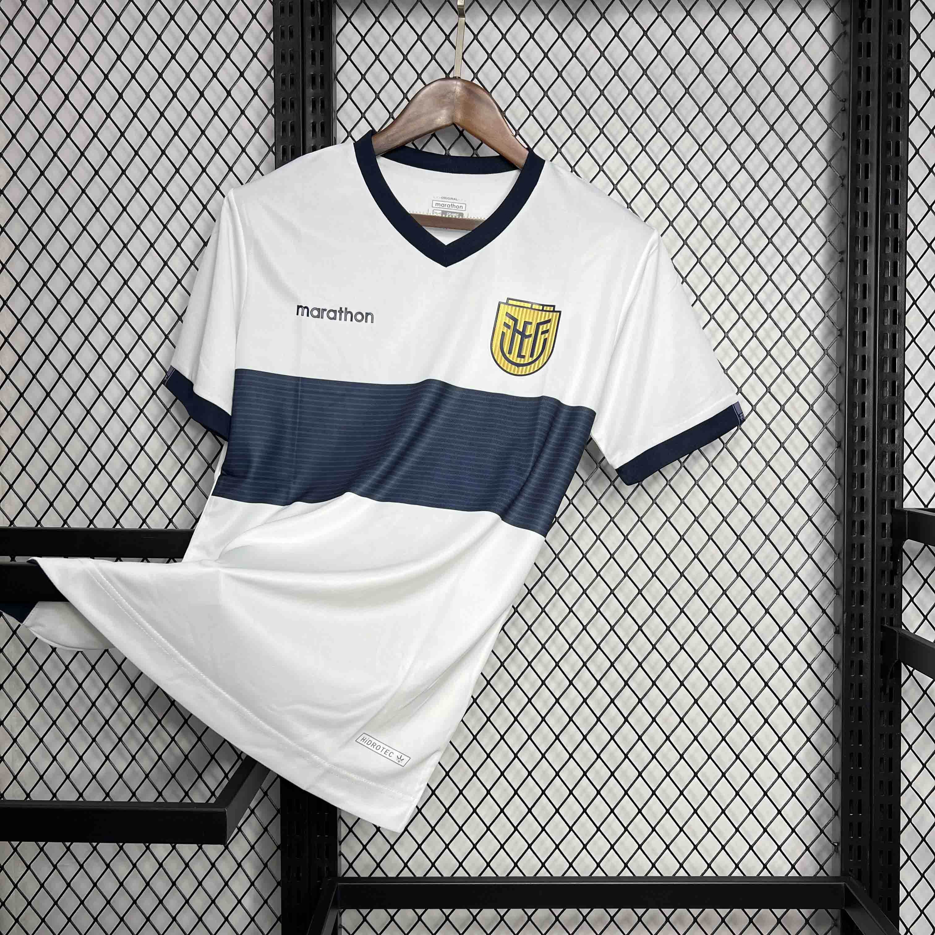 CAMISETA ECUADOR llI 2024 HOMBRE (VERSIÓN FAN) - ZonaCamisetas