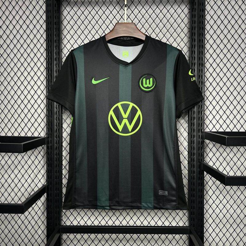 CAMISETA WOLFSBURG Il 24/25 HOMBRE (VERSIÓN FAN) - ZonaCamisetas