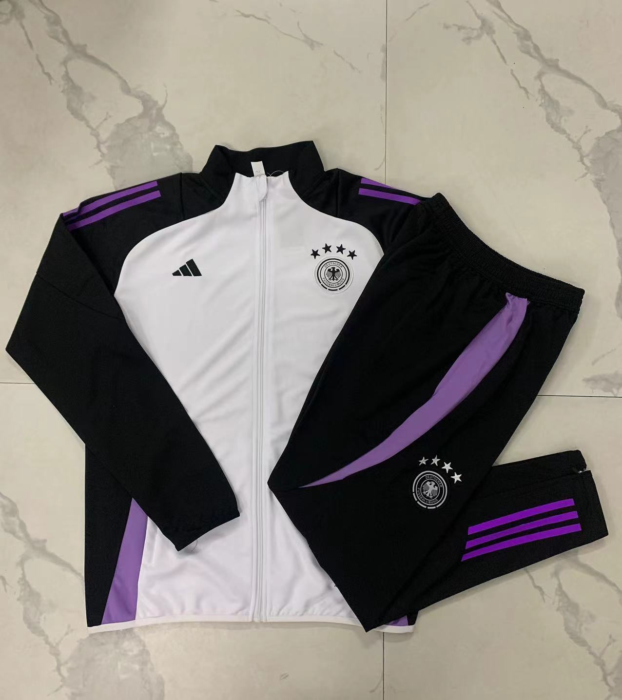 CONJUNTO LARGO ALEMANIA Ill 24/25 HOMBRE