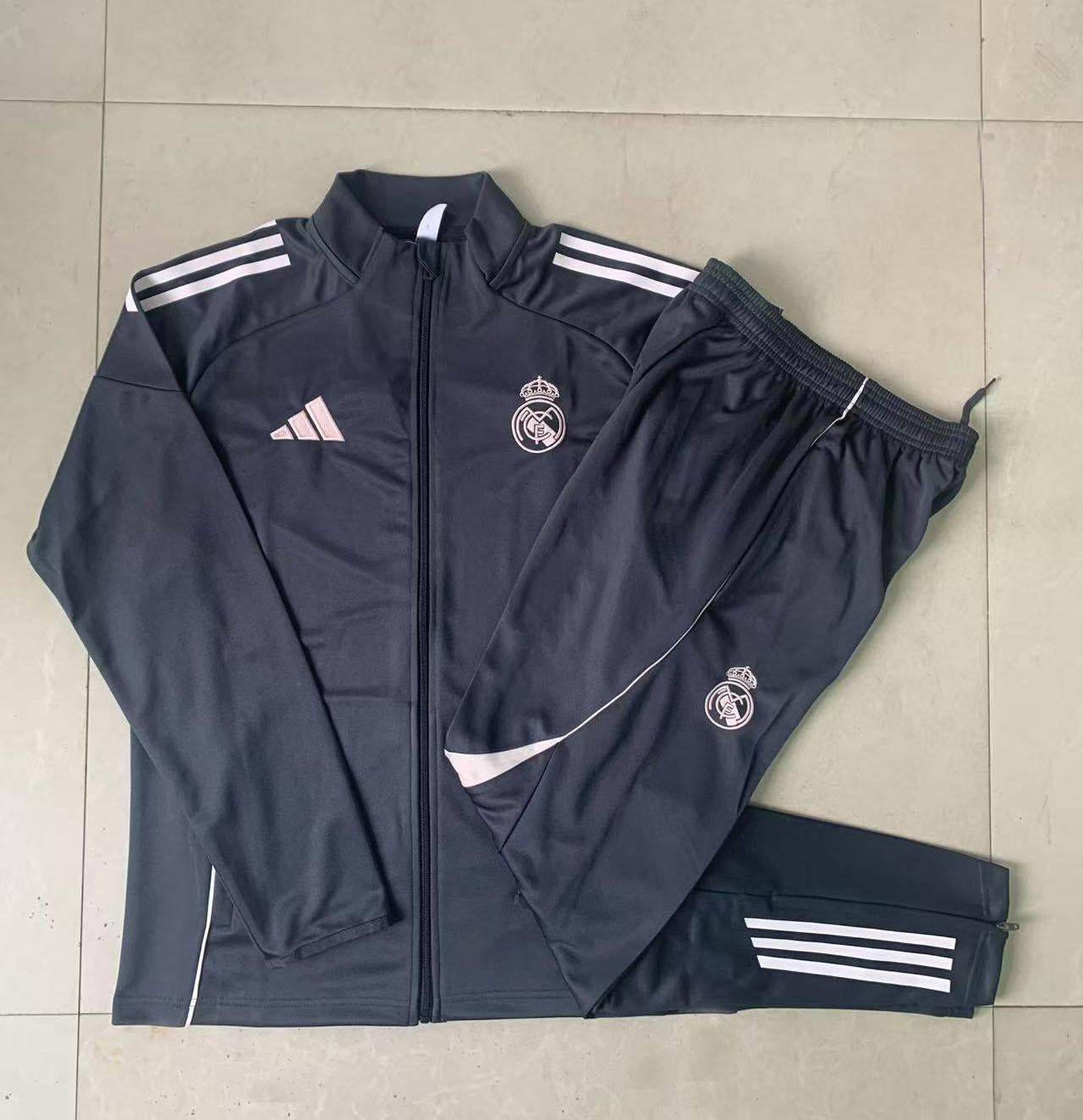 CONJUNTO LARGO REAL MADRID lII 25/26 HOMBRE - ZonaCamisetas