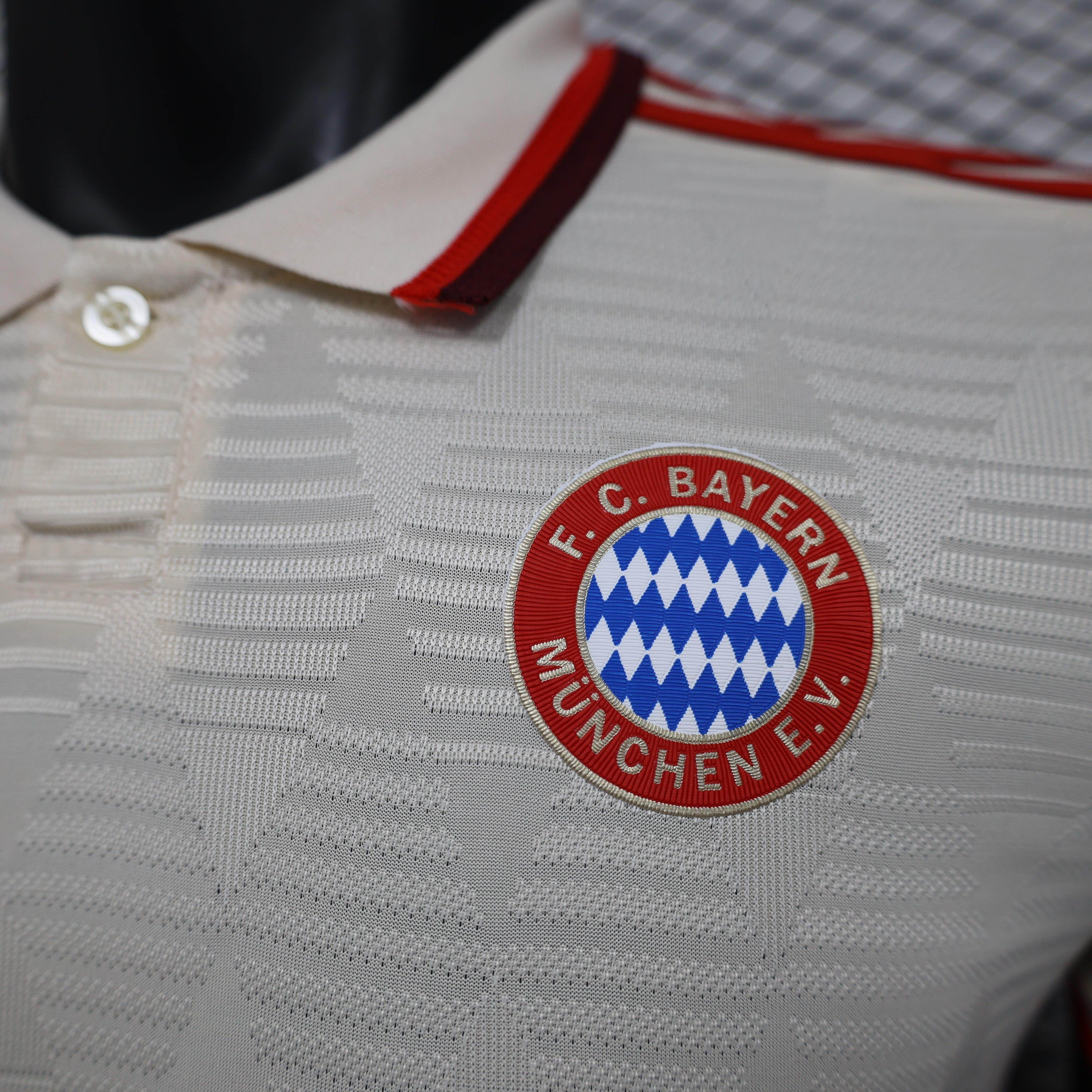 CAMISETA BAYERN DE MUNICH ll 24/25 HOMBRE (VERSIÓN JUGADOR) - ZonaCamisetas