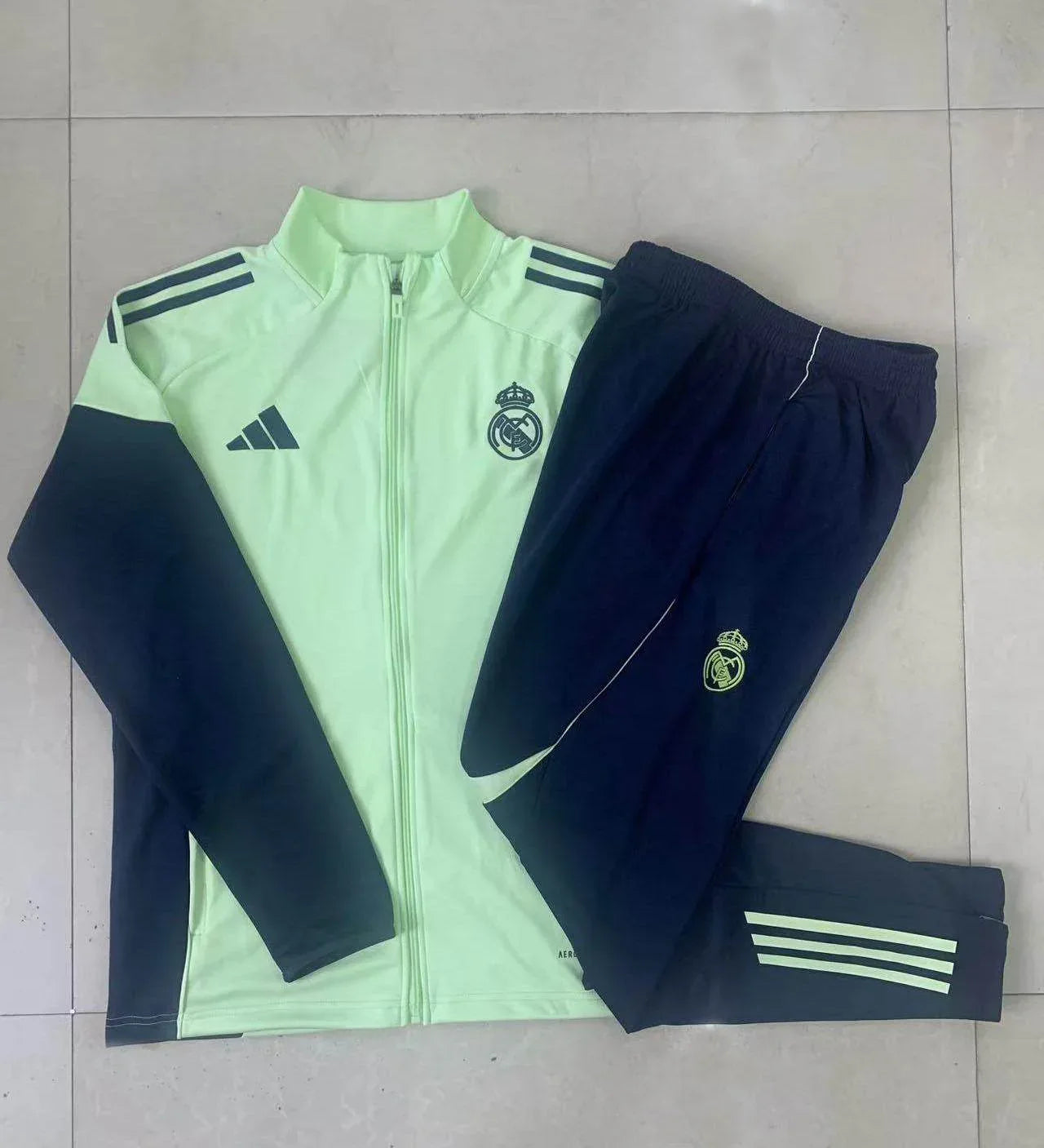 CONJUNTO LARGO REAL MADRID lI 25/26 HOMBRE - ZonaCamisetas