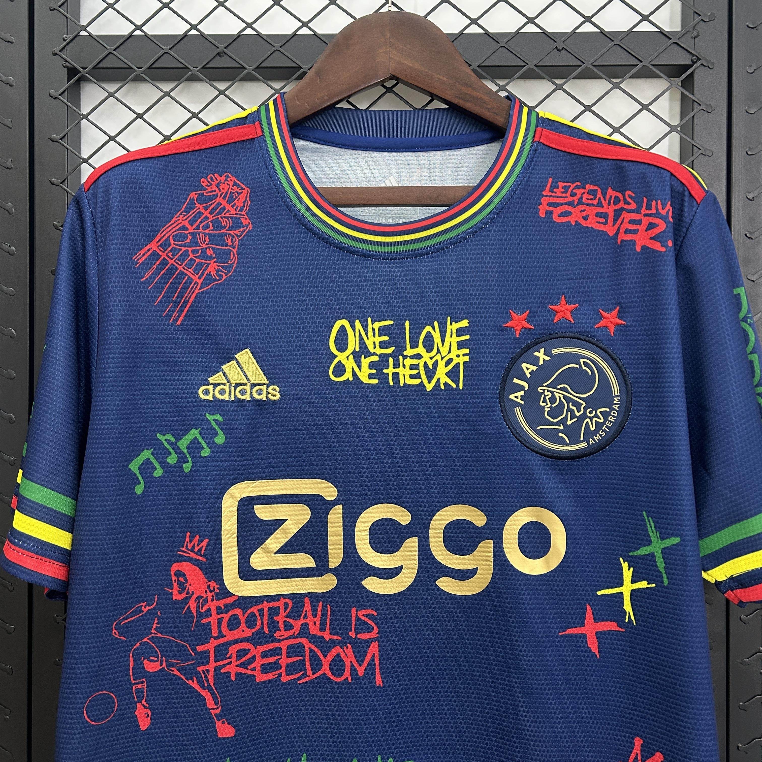 CAMISETA AJAX ESPECIAL lI 25/26 HOMBRE (VERSIÓN FAN) - ZonaCamisetas