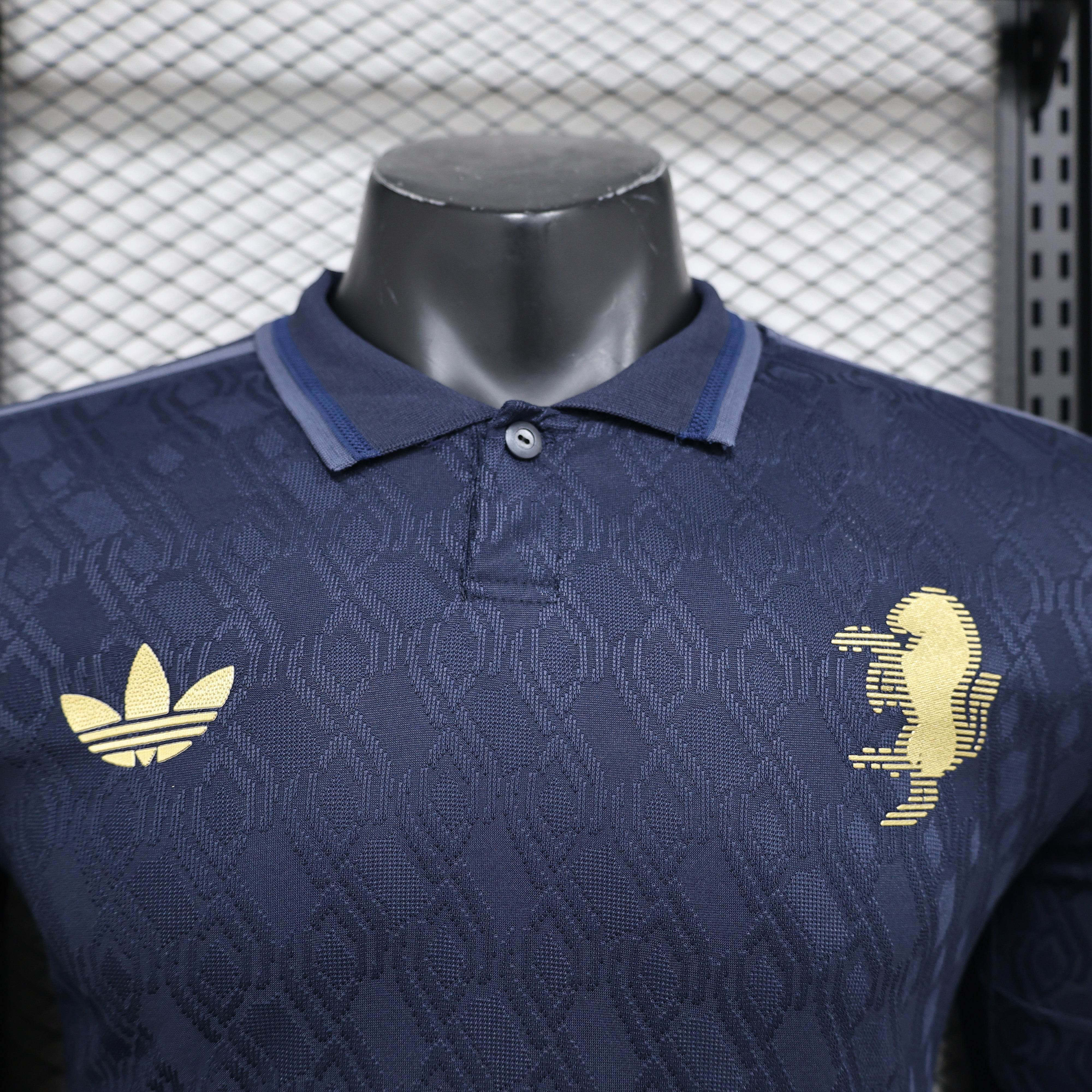 CAMISETA JUVENTUS l 24/25 MANGA LARGA HOMBRE (VERSION JUGADOR) - ZonaCamisetas