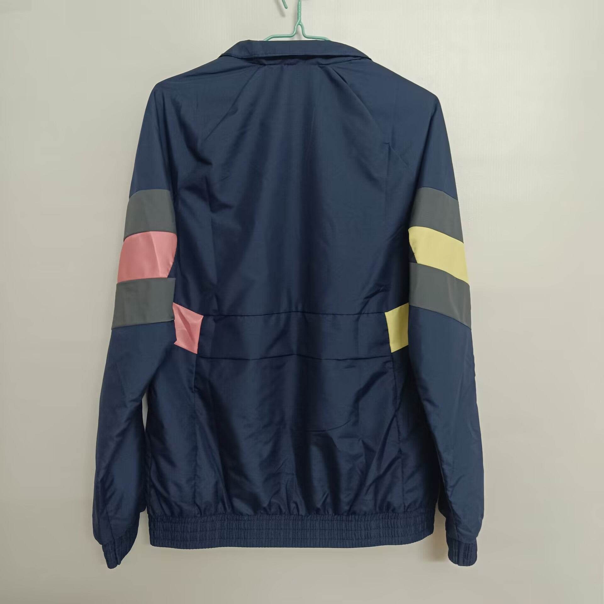 CORTAVIENTO JUVENTUS l 24/25 - ZonaCamisetas