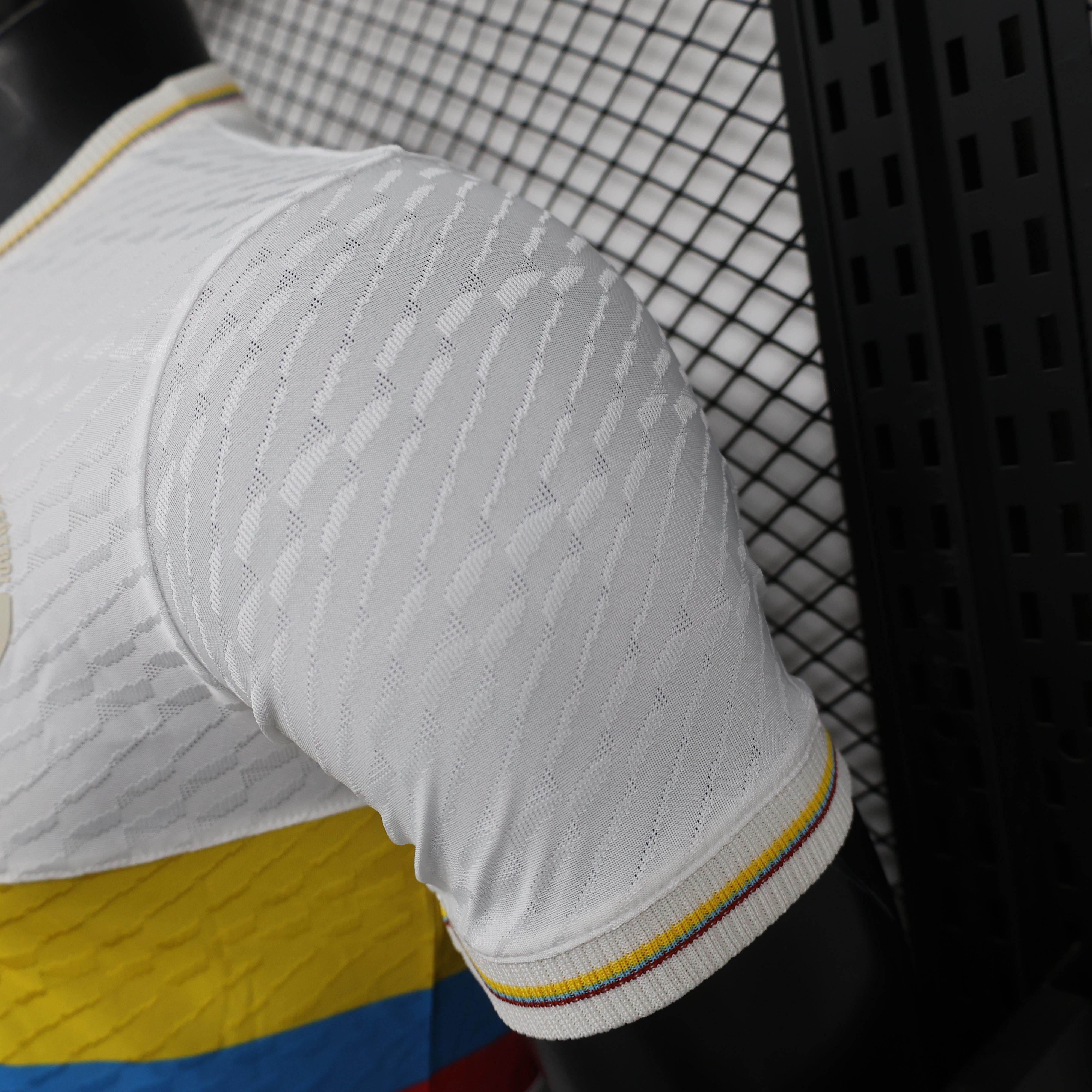 CAMISETA COLOMBIA EDICIÓN ESPECIAL 100th HOMBRE (VERSIÓN JUGADOR) - ZonaCamisetas