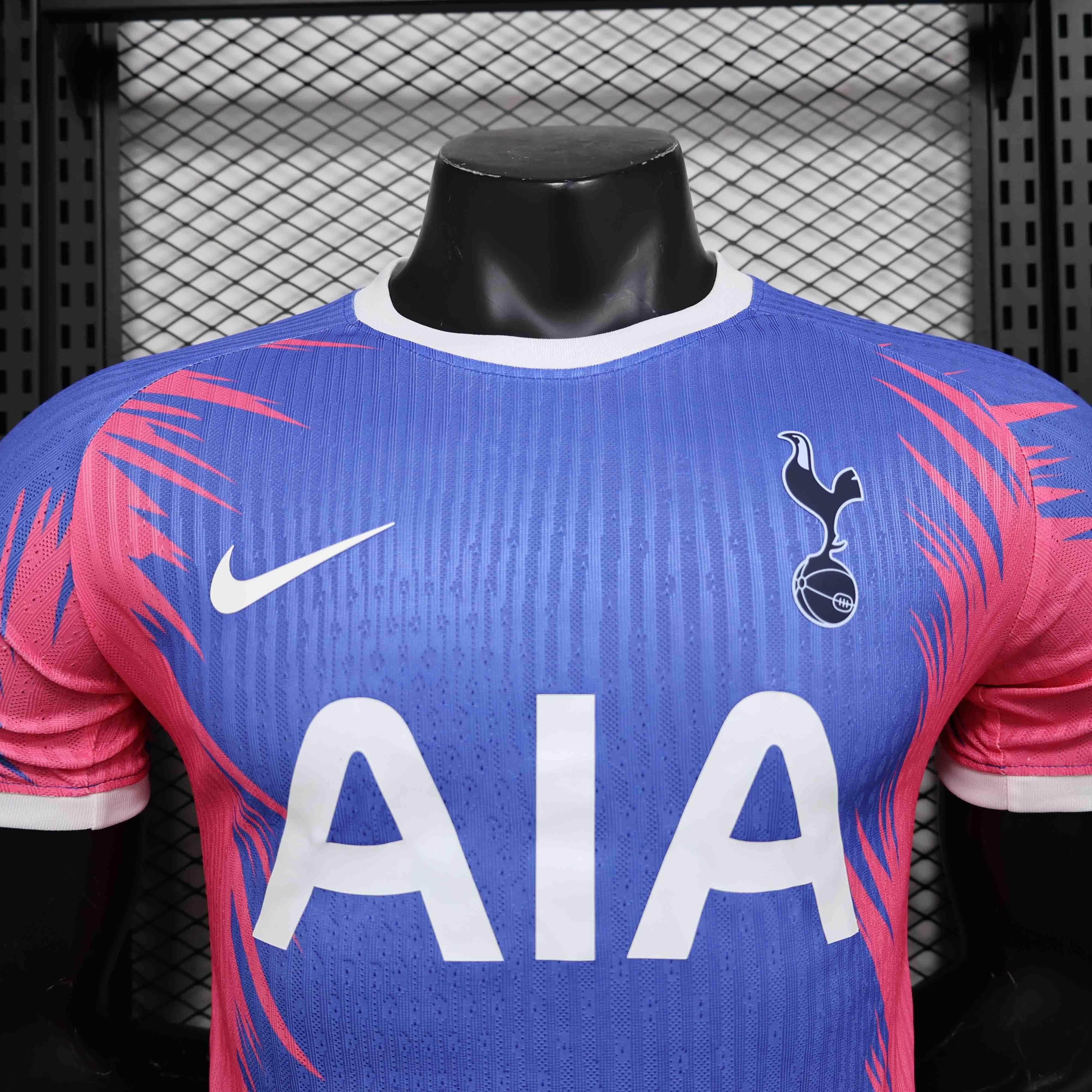 CAMISETA TOTTENHAM EDICIÓN PINK l 23/24 HOMBRE (VERSIÓN JUGADOR) - ZonaCamisetas