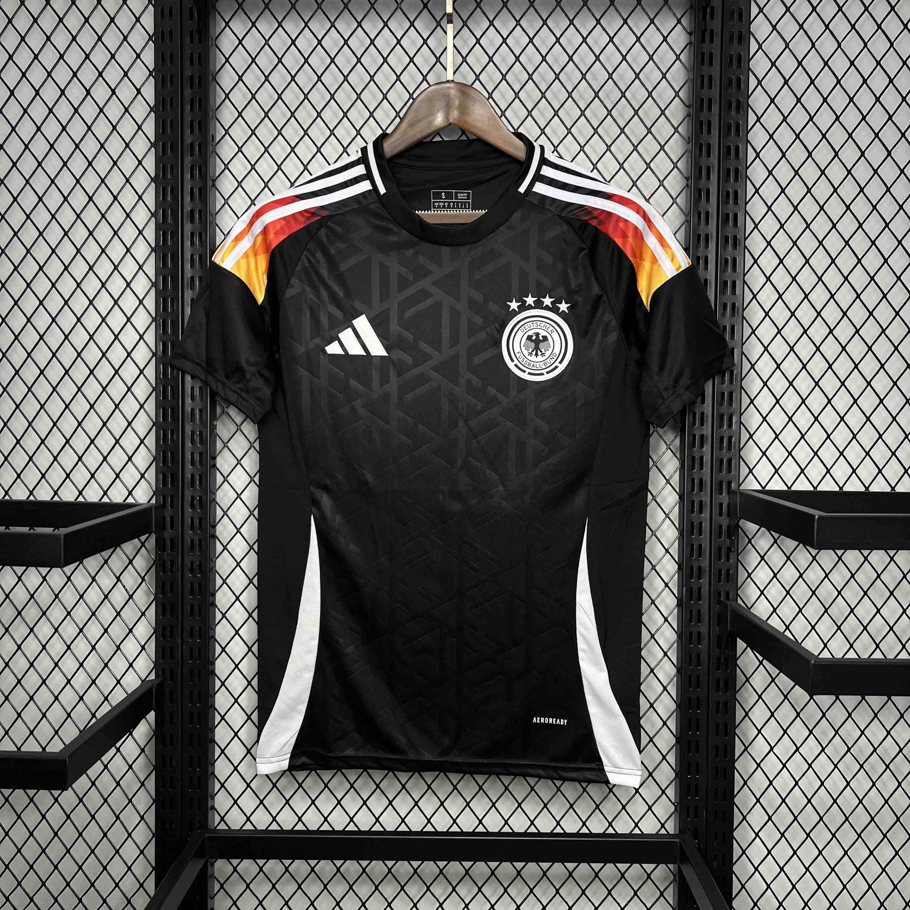 CAMISETA ALEMANIA I 2024 PREMATCH HOMBRE (VERSIÓN FAN) - ZonaCamisetas