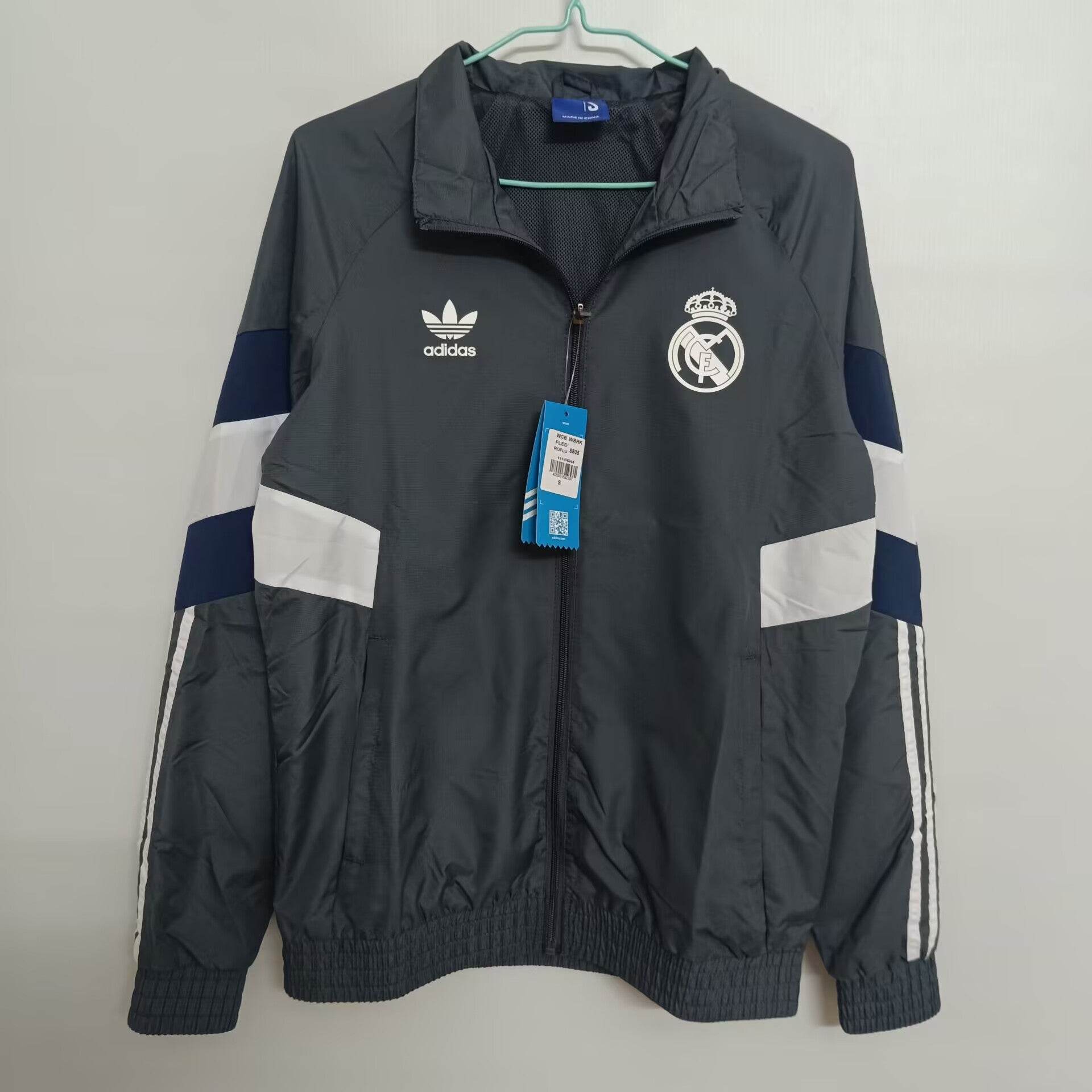 CORTAVIENTO REAL MADRID lI 24/25 - ZonaCamisetas