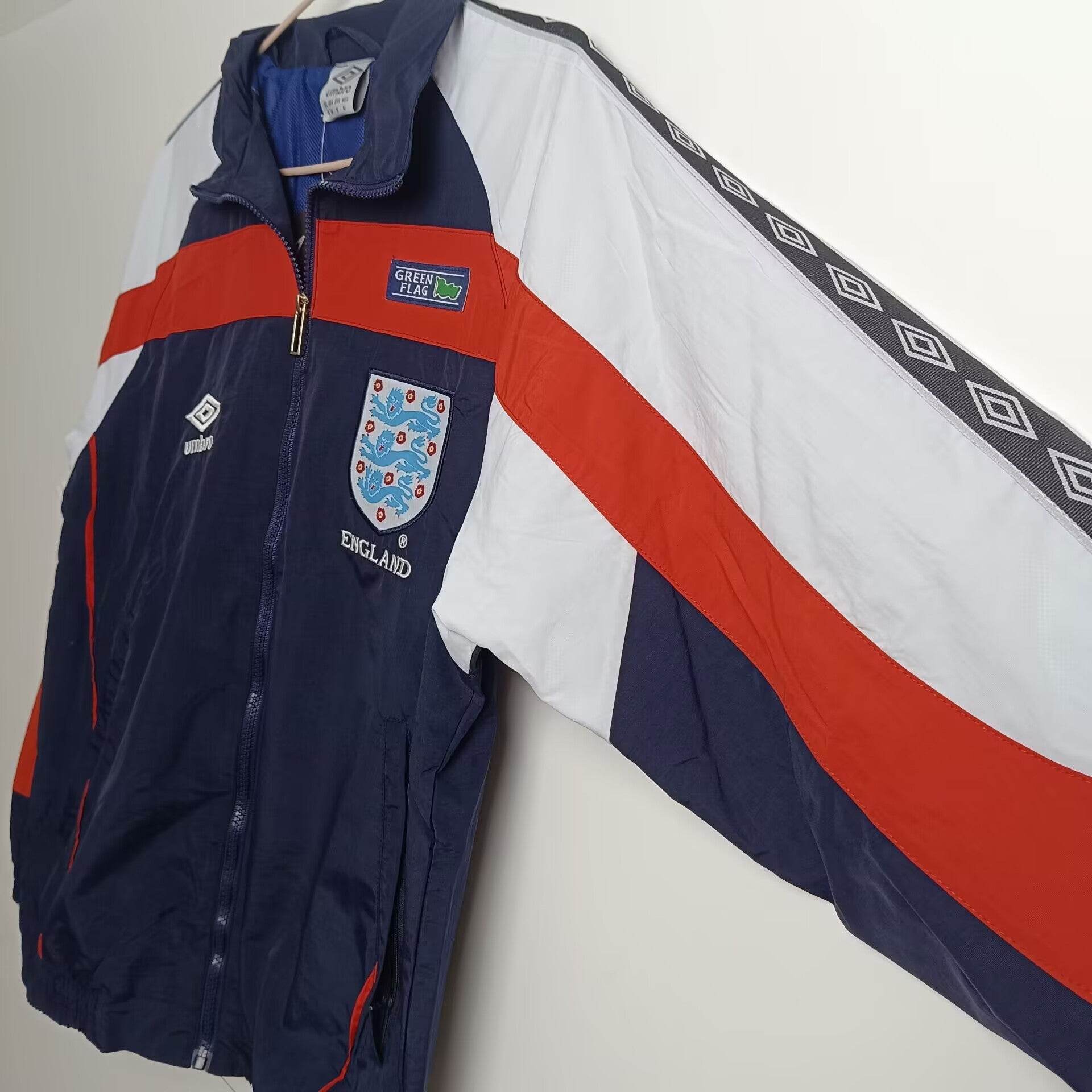 CORTAVIENTO INGLATERRA l 24/25 - ZonaCamisetas