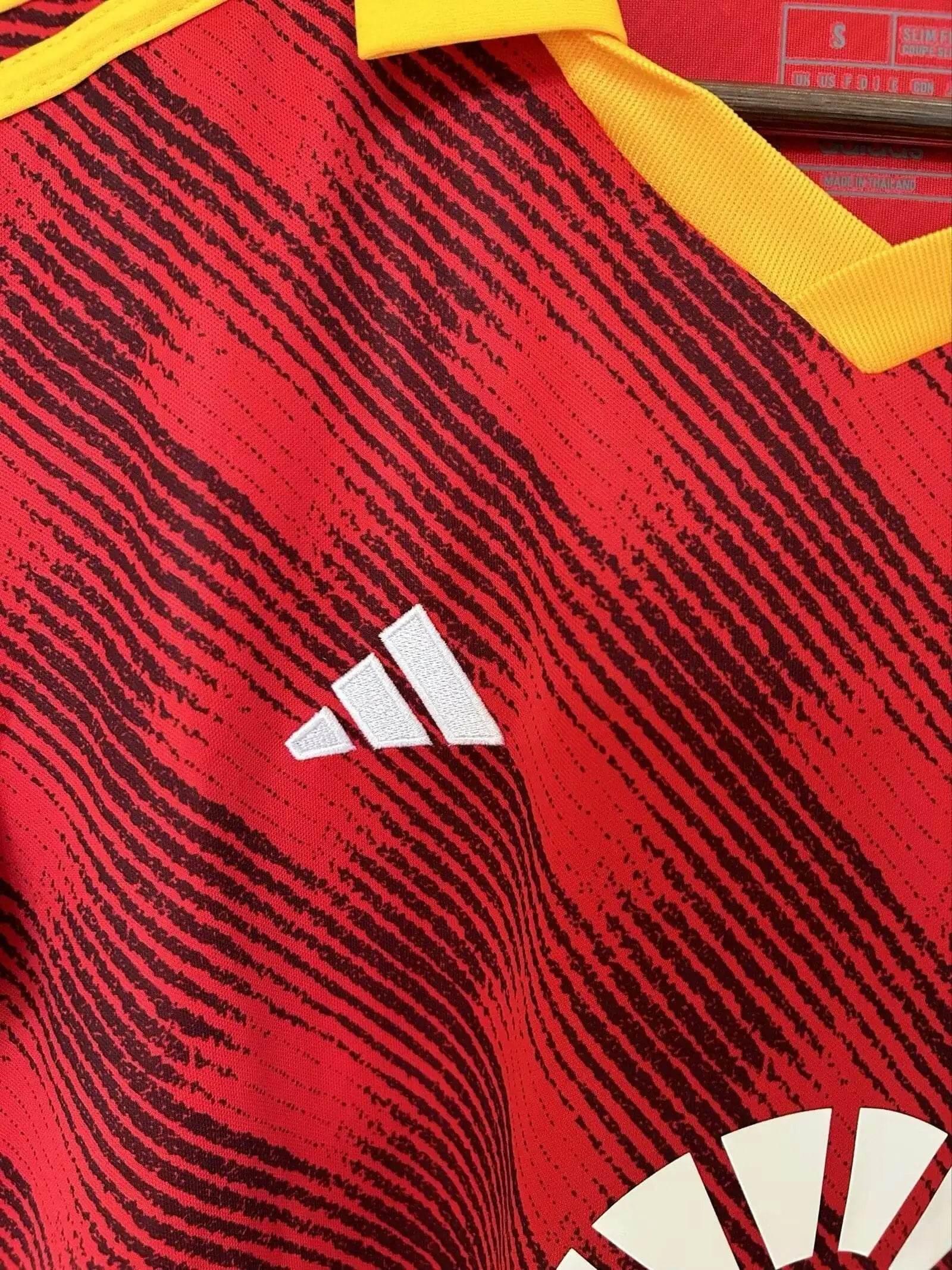 CAMISETA ROMA I 23/24 HOMBRE (VERSIÓN FAN) - ZonaCamisetas