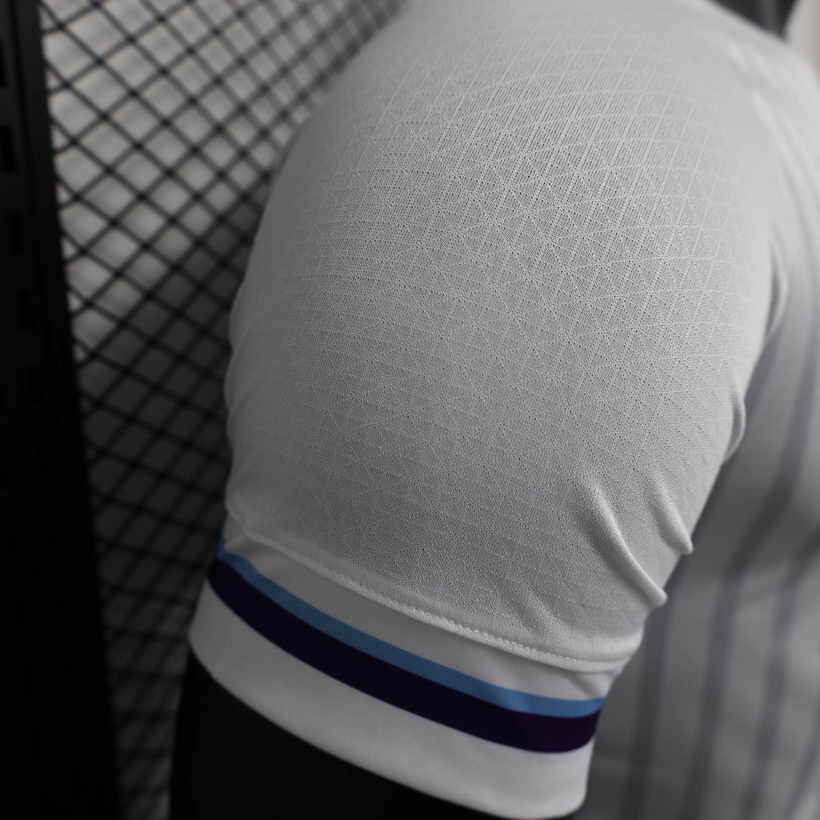 CAMISETA URUGUAY Il 24 EDICIÓN ESPECIAL HOMBRE (VERSIÓN JUGADOR) - ZonaCamisetas