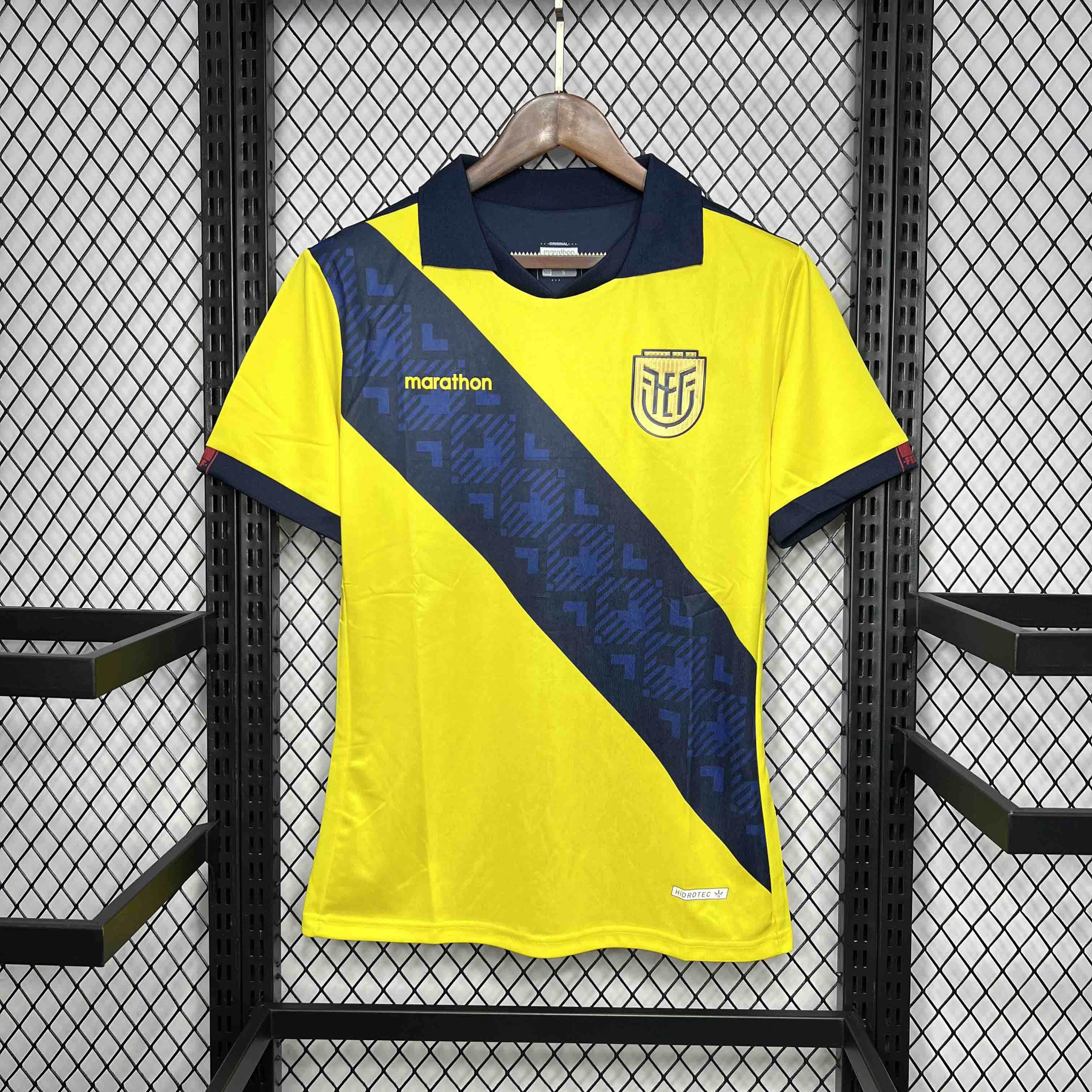 CAMISETA ECUADOR I 2024 HOMBRE (VERSIÓN FAN) - ZonaCamisetas