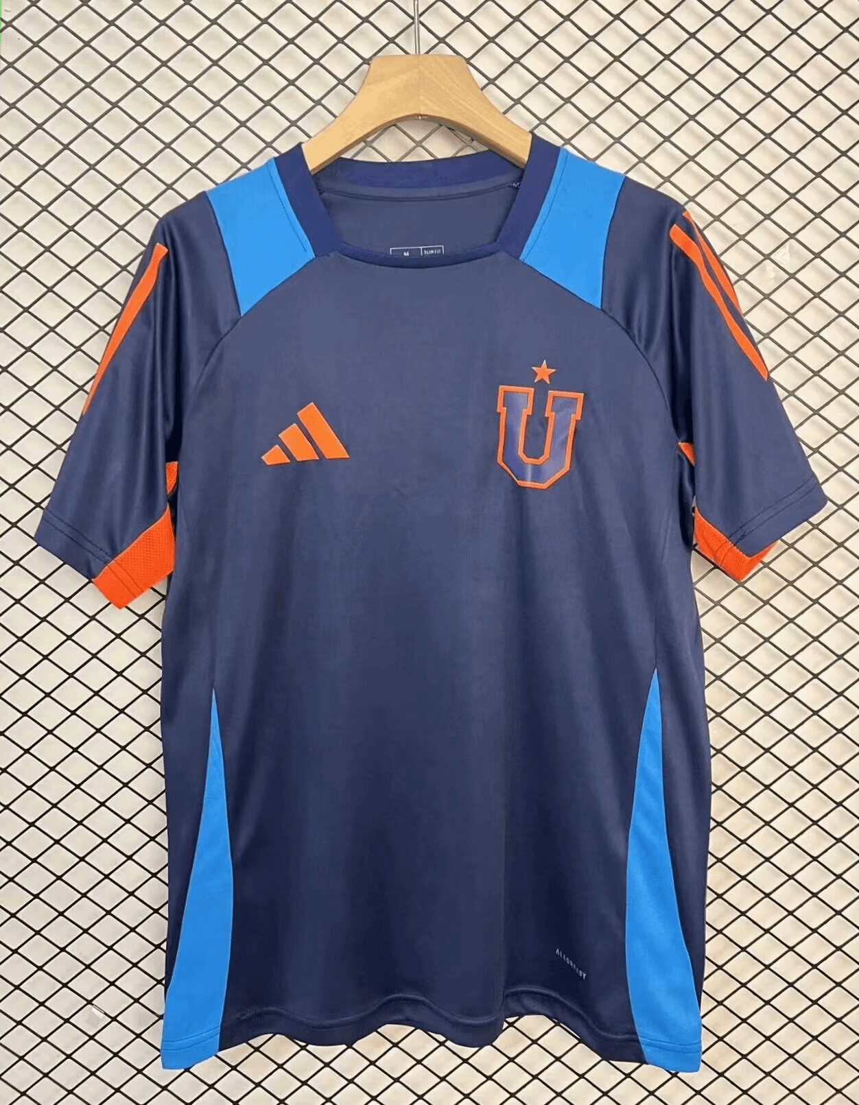 CAMISETA UNIVERSIDAD DE CHILE I 25/26 HOMBRE (VERSIÓN FAN) - ZonaCamisetas