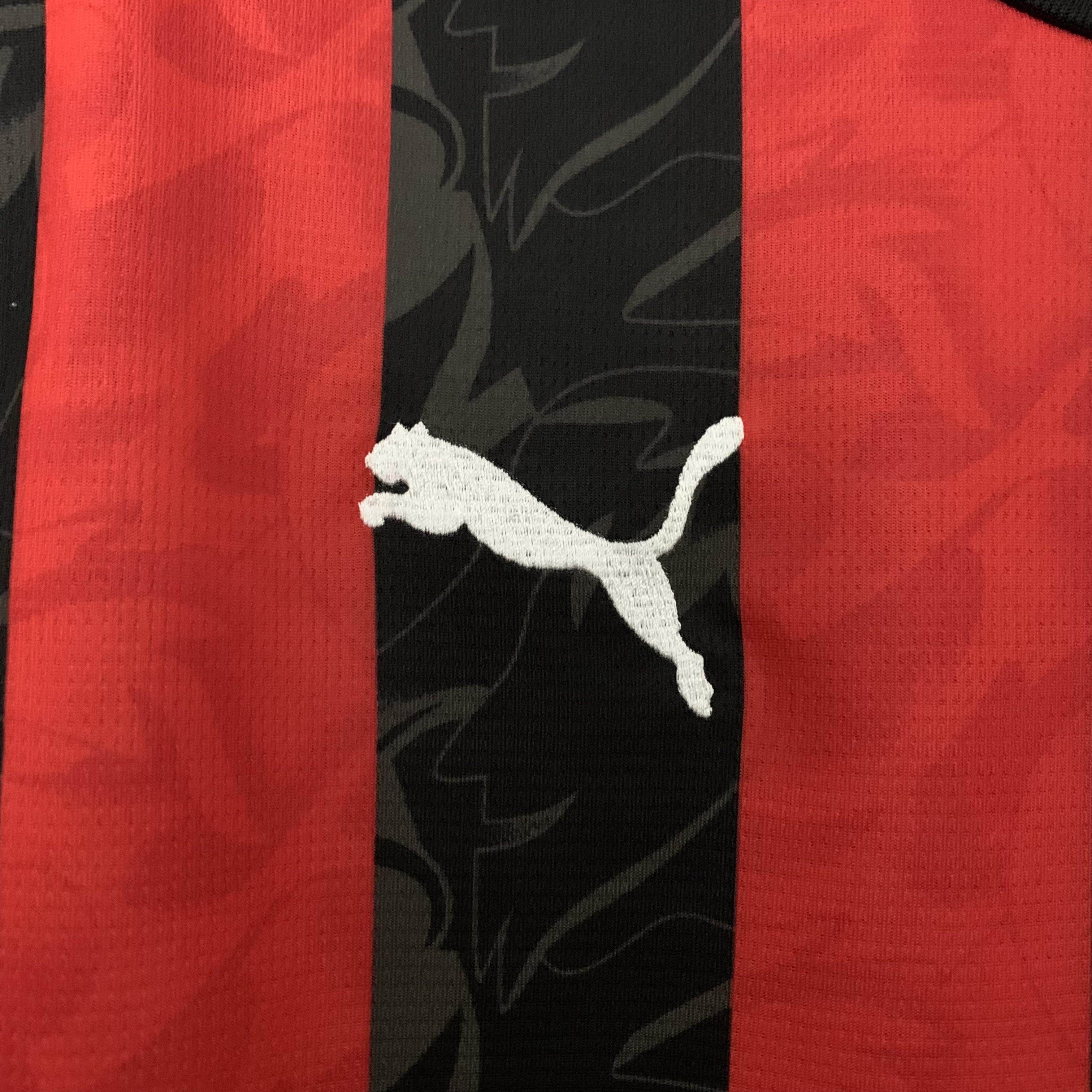 CAMISETA AC MILAN I 25/26 HOMBRE (VERSIÓN FAN) - ZonaCamisetas