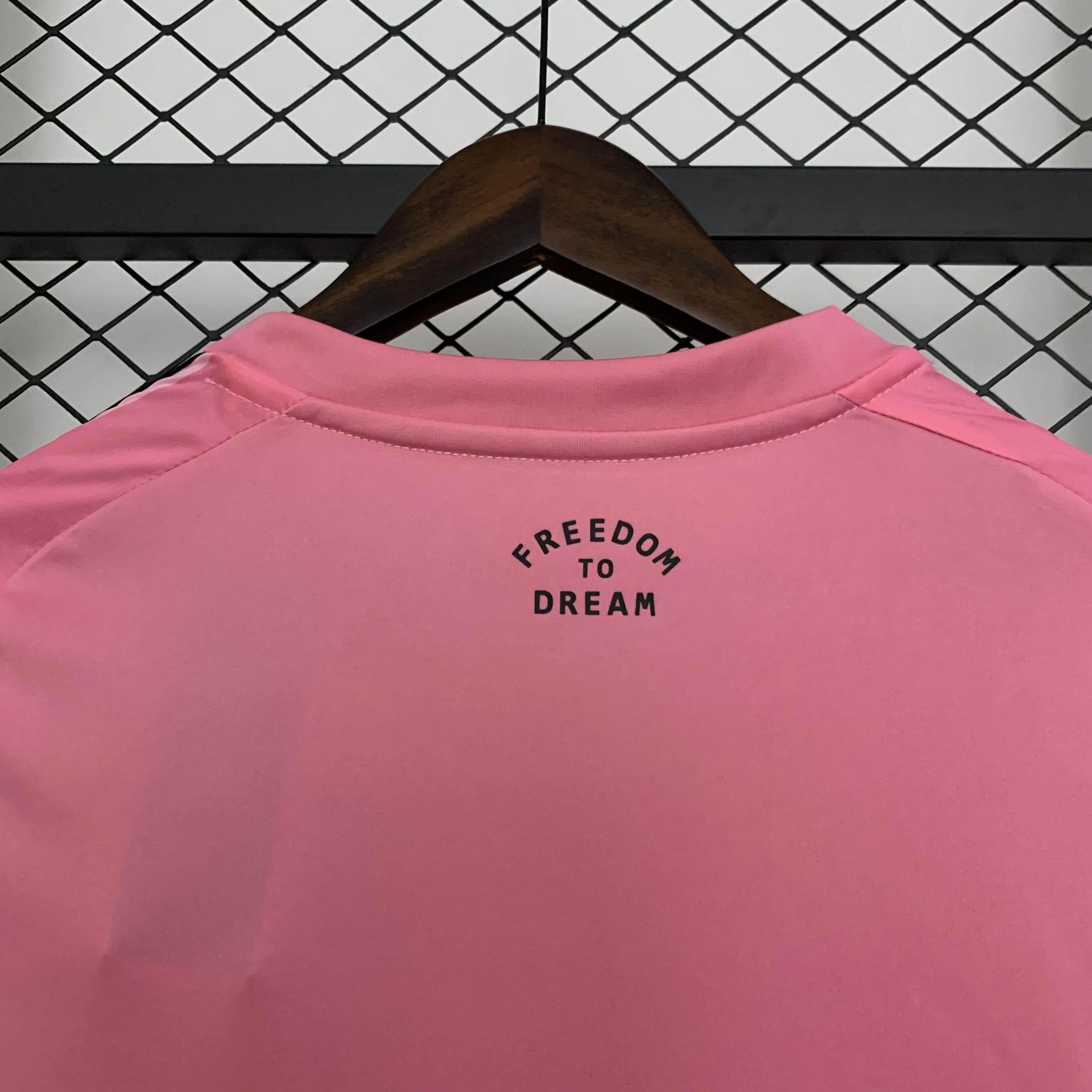 CAMISETA INTER MIAMI l 25/26 MUJER (VERSIÓN FAN) - ZonaCamisetas