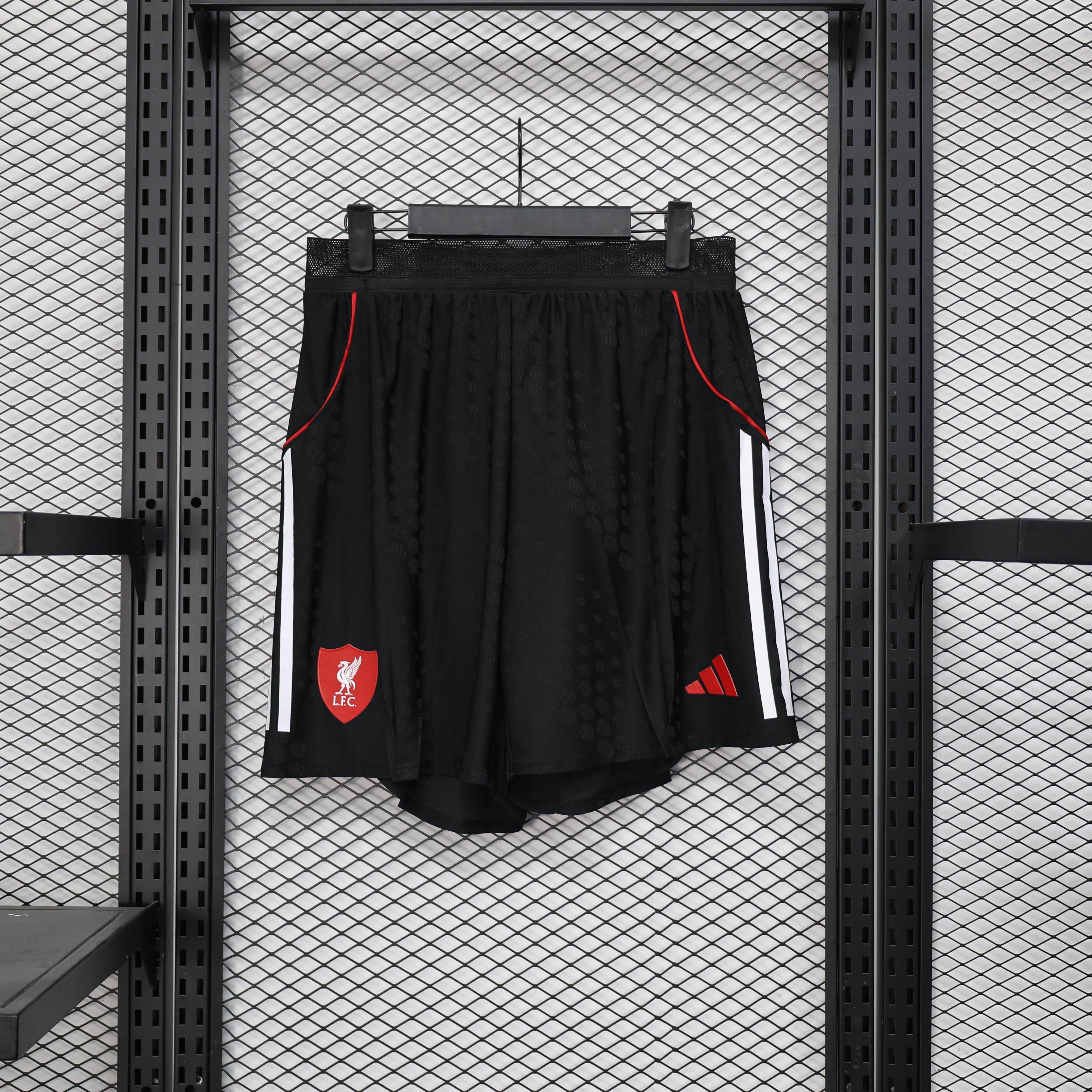 LIVERPOOL SHORT lI 25/26 - ZonaCamisetas