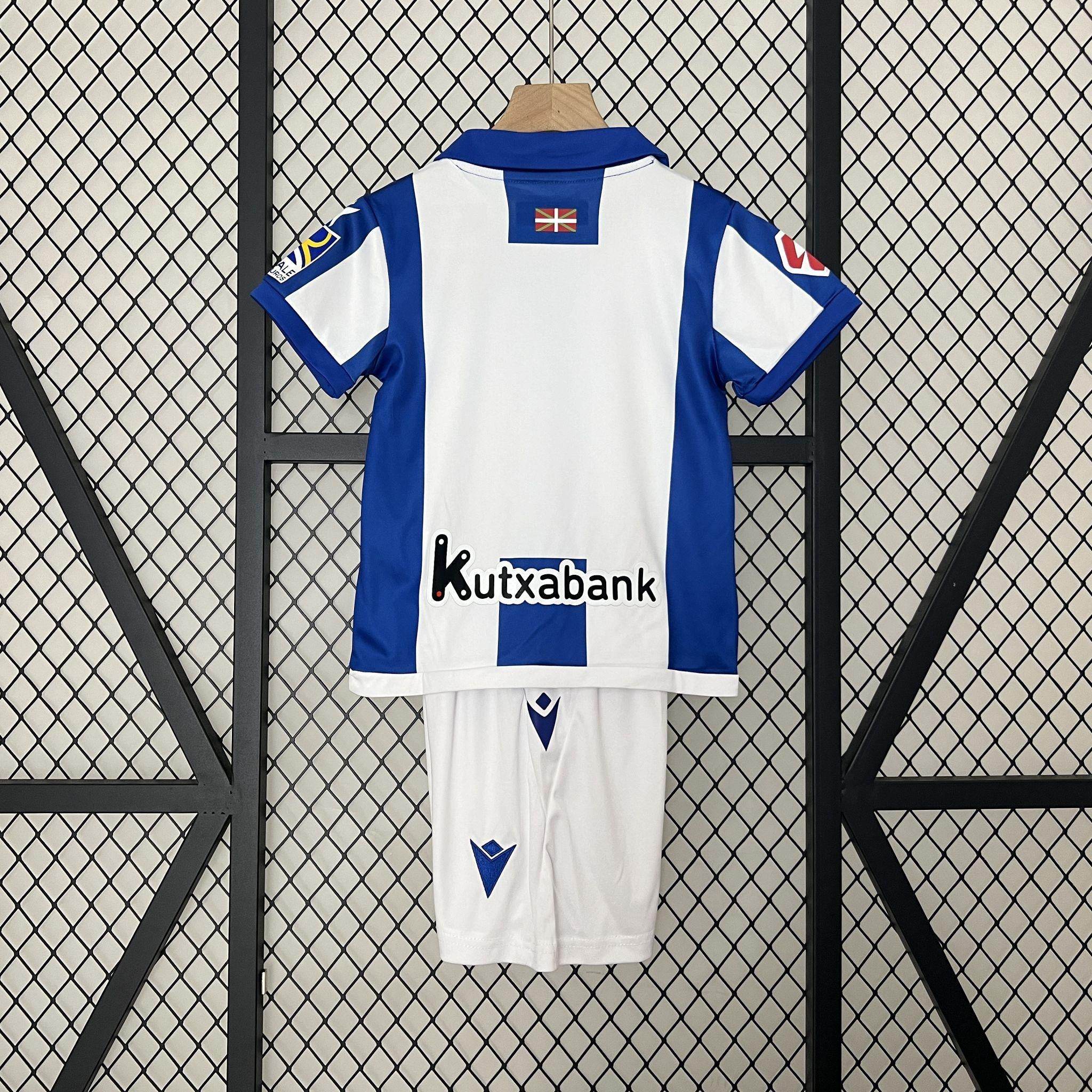 CAMISETA REAL SOCIEDAD I 24/25 CONJUNTO INFANTIL - ZonaCamisetas