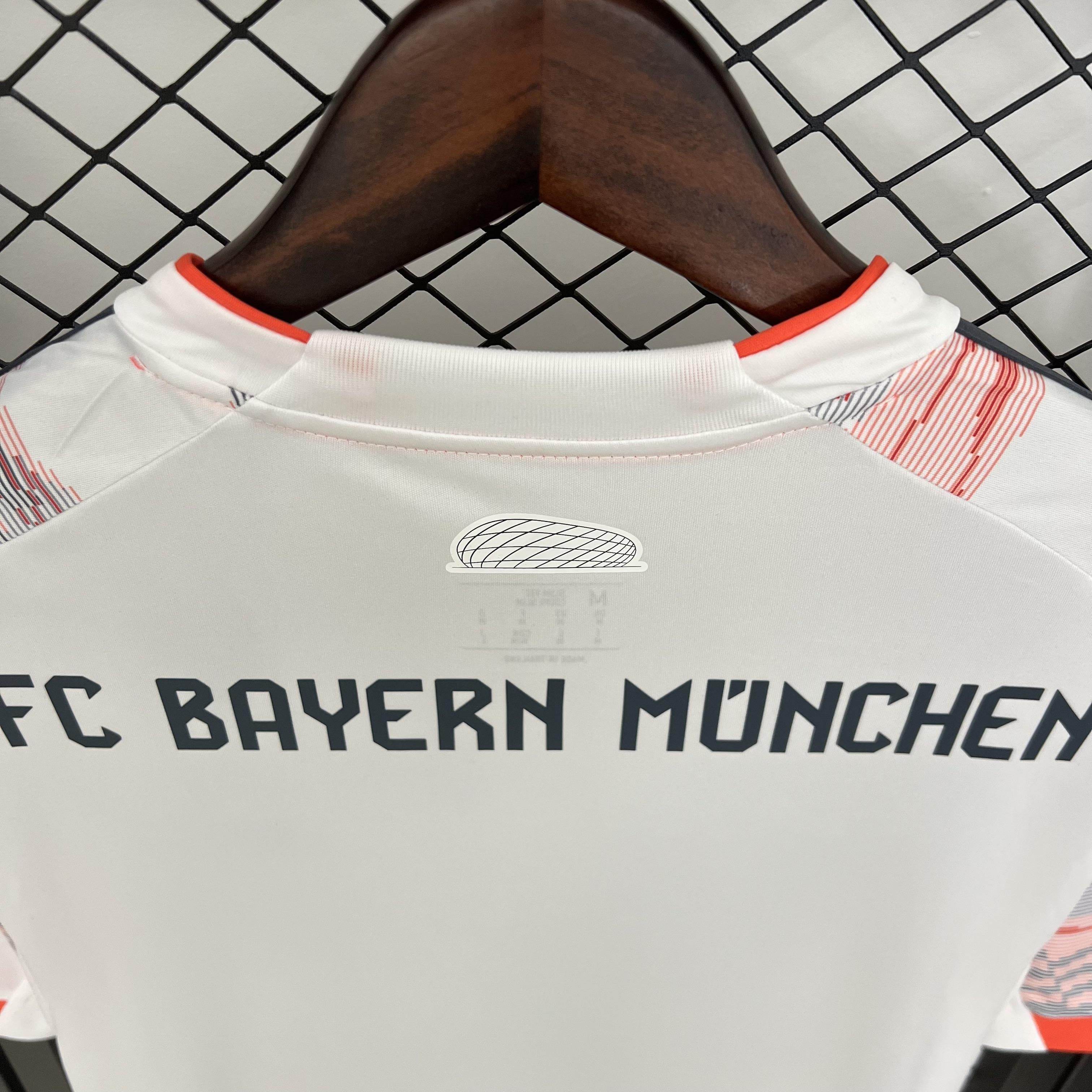 CAMISETA BAYERN MUNICH II 25/26 HOMBRE (VERSIÓN FAN) - ZonaCamisetas
