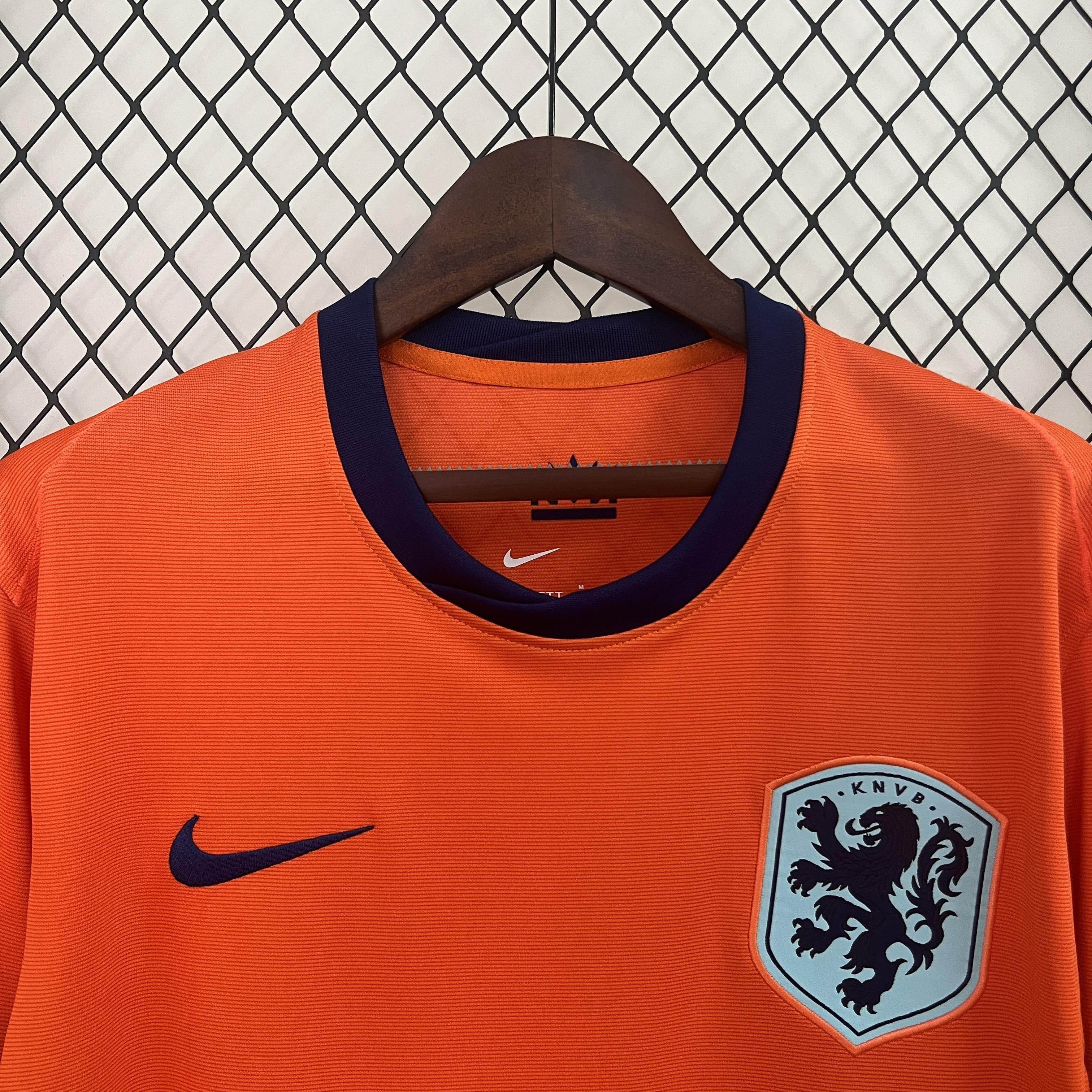 CAMISETA HOLANDA I EURO 2024 HOMBRE (VERSIÓN FAN) - ZonaCamisetas